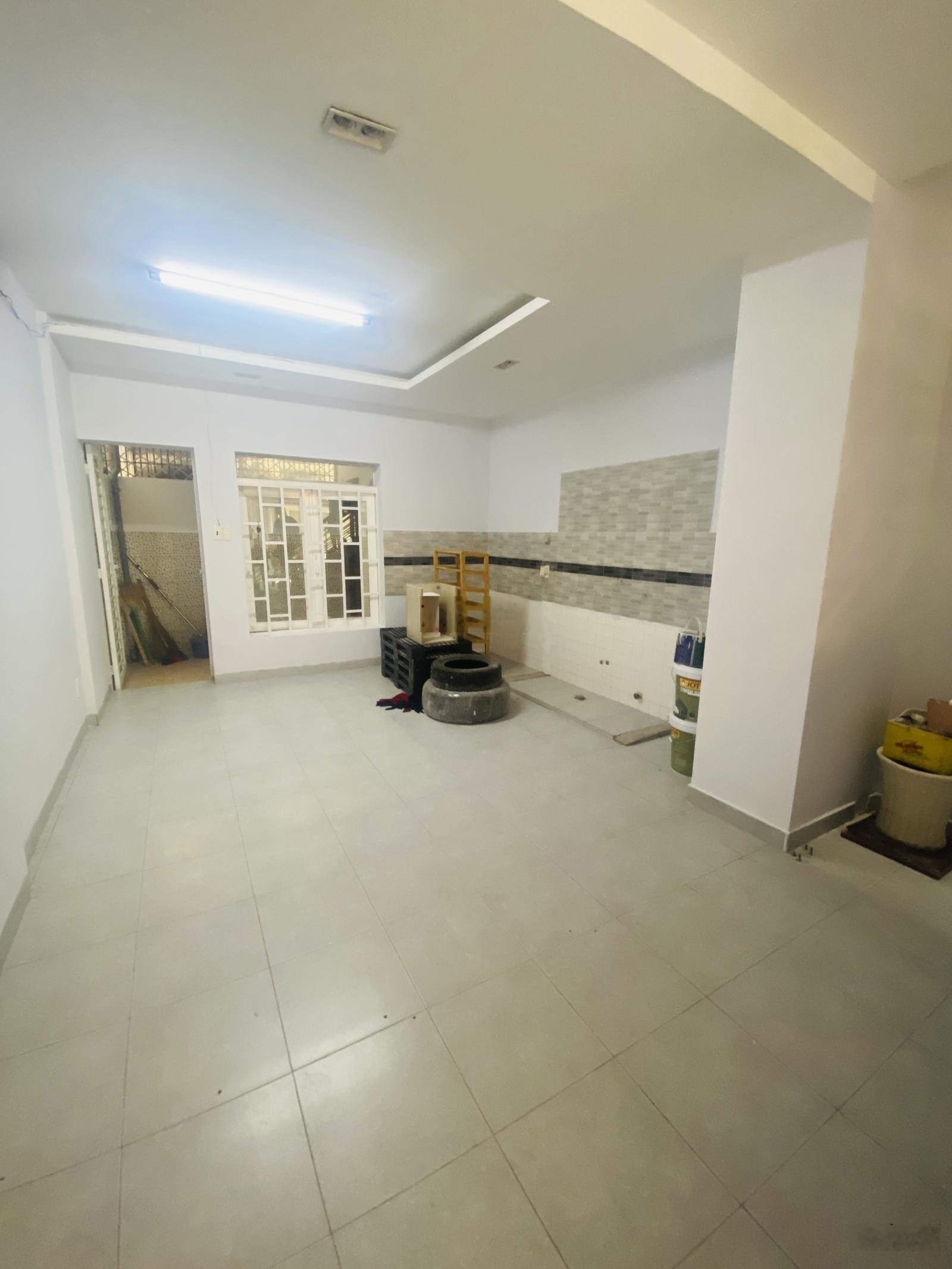 Vip Cao Lỗ, Quận 8, 4 tầng, đường nhựa 12m, 4x16m, chỉ 13,5 tỷ