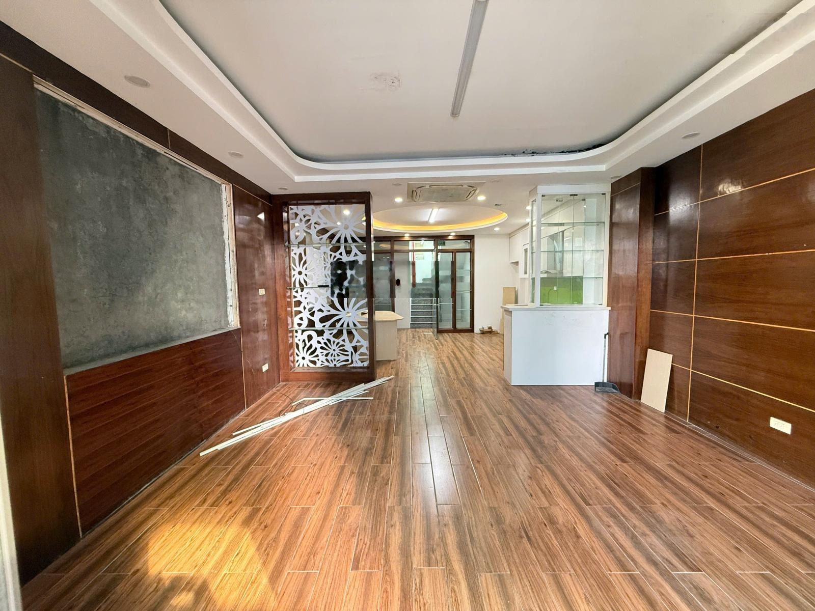 Chình chủ cho thuê văn phòng giá rẻ tại Cầu Giấy giá 11tr/th - Hà Nội lh:0565196789