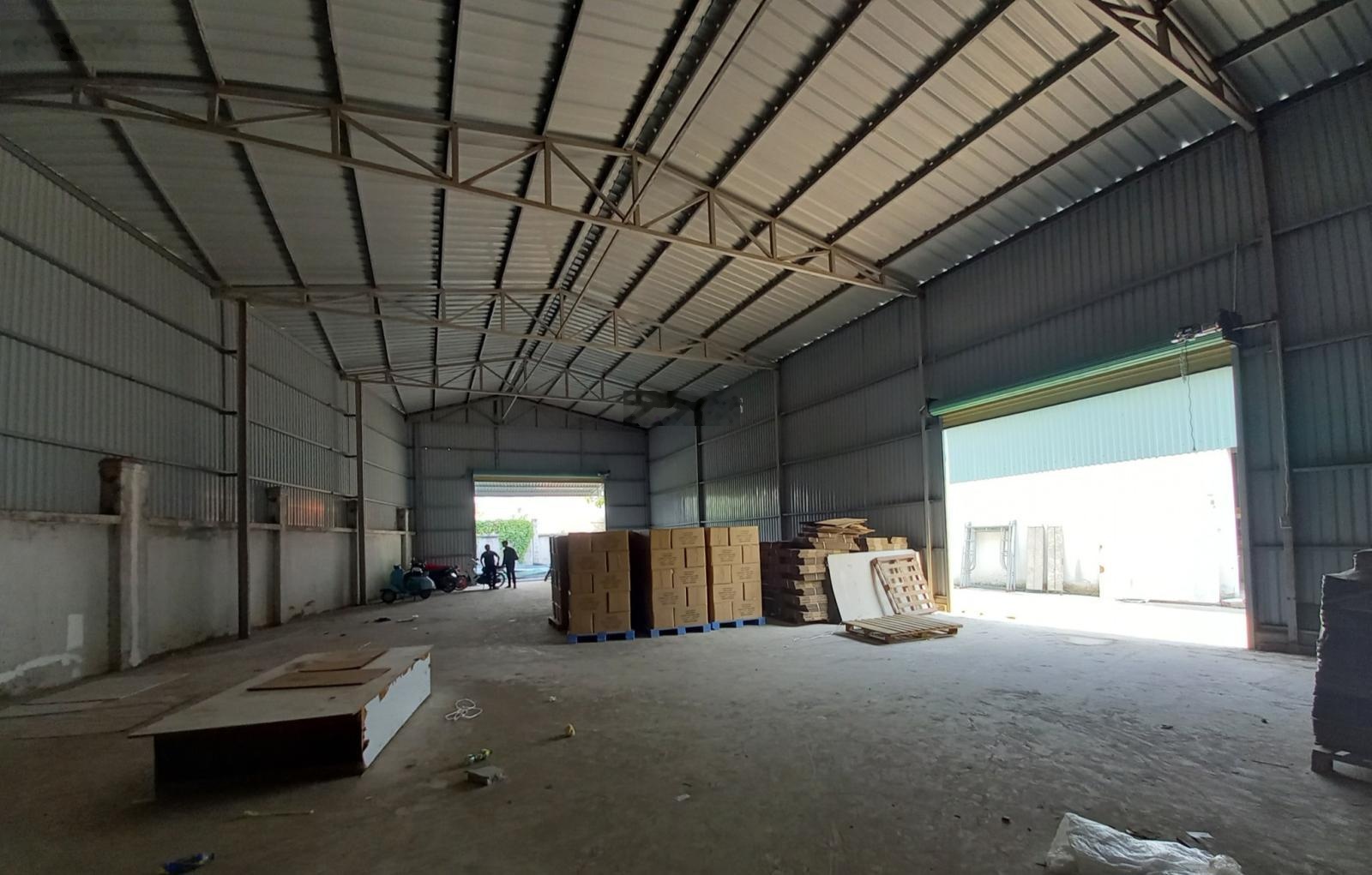 Bán xưởng sản xuất gỗ, DT 18.500 m2 - đường Quốc Lộ 14B sổ hồng, PCCC đầy đủ - giá 28 tỷ TL