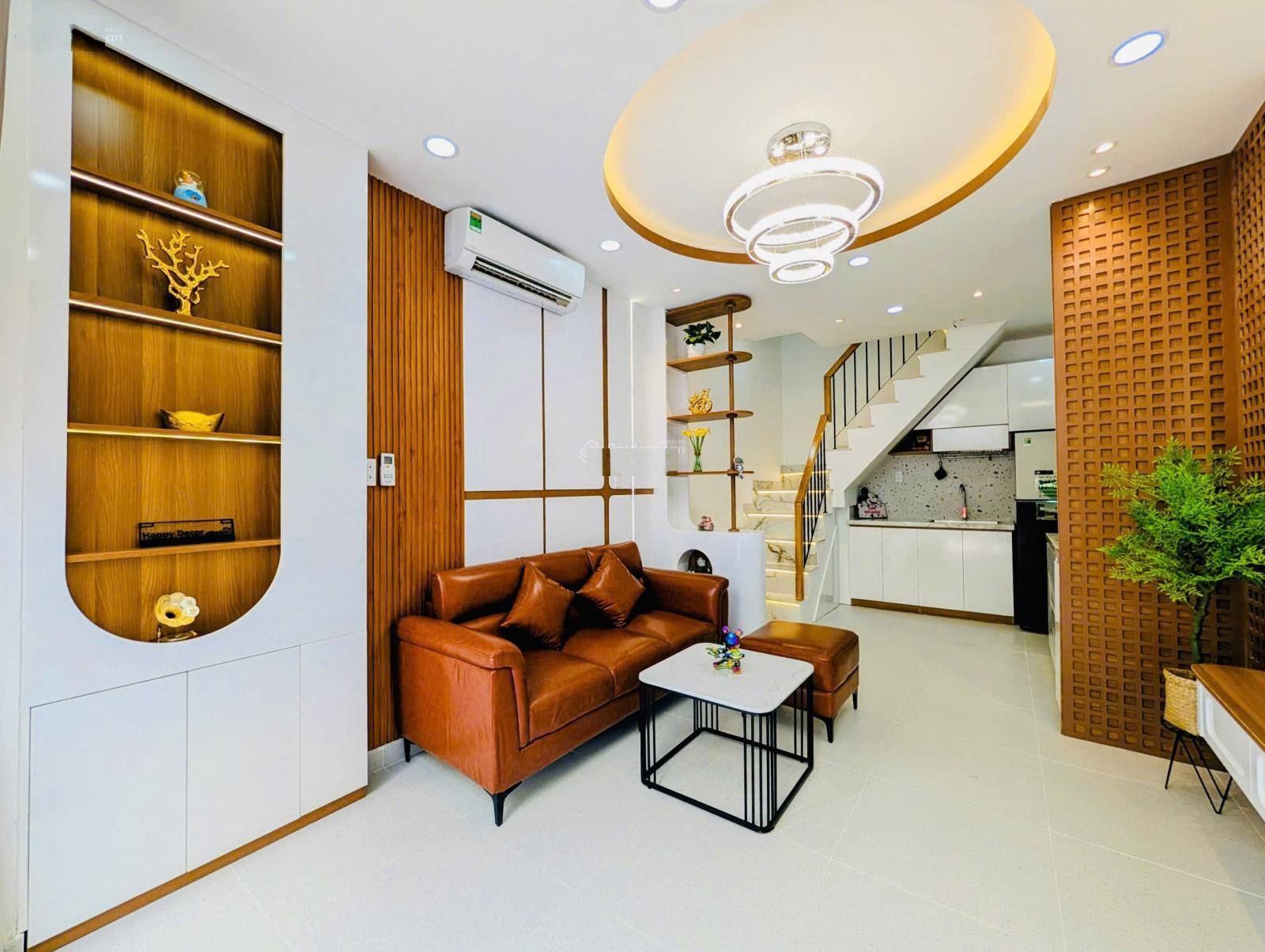 Hiếm. Nhà mới đẹp Hồ Biểu Chánh, Phú Nhuận. DT 3,5x7m nở hậu đẹp 3 tầng giá 5,98 tỷ TL