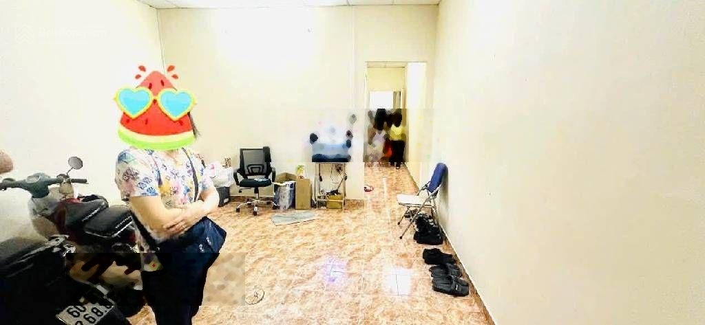 Nhỉnh 8 tỷ bán nhanh nhà Lê Quang Định 80m2 (4.5x19.5m) - 2 tầng BTCT - sát mặt tiền chỉ 30m