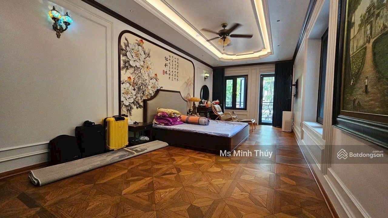 Bán nhà liền kề lô góc kdt Văn Phú 180m giá 54 tỷ