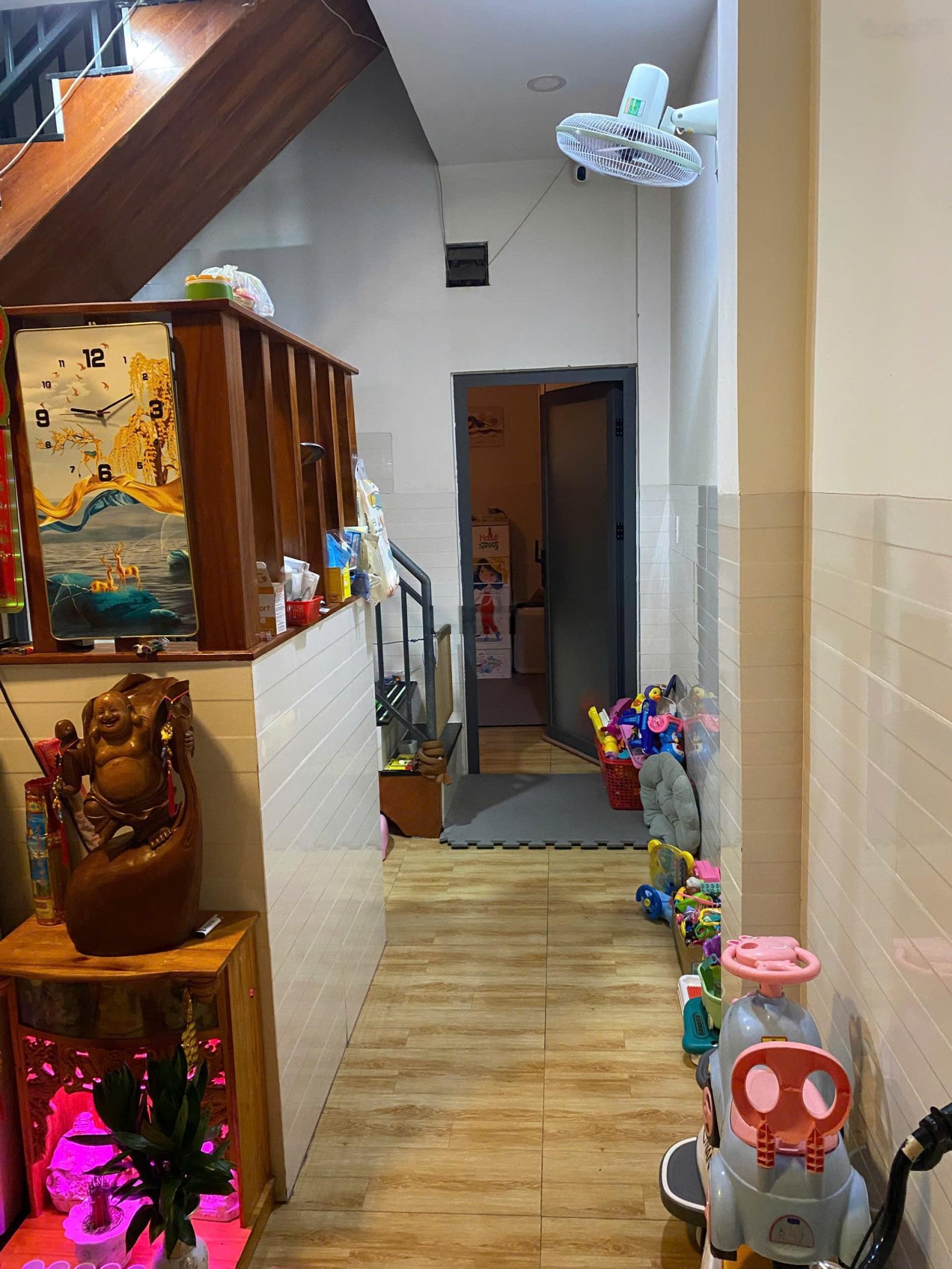 Nhà trệt lầu lửng 40m2 đất hẻm 36 đường Số 4 Hiệp Bình Phước, giá 1 tỷ 790 triệu