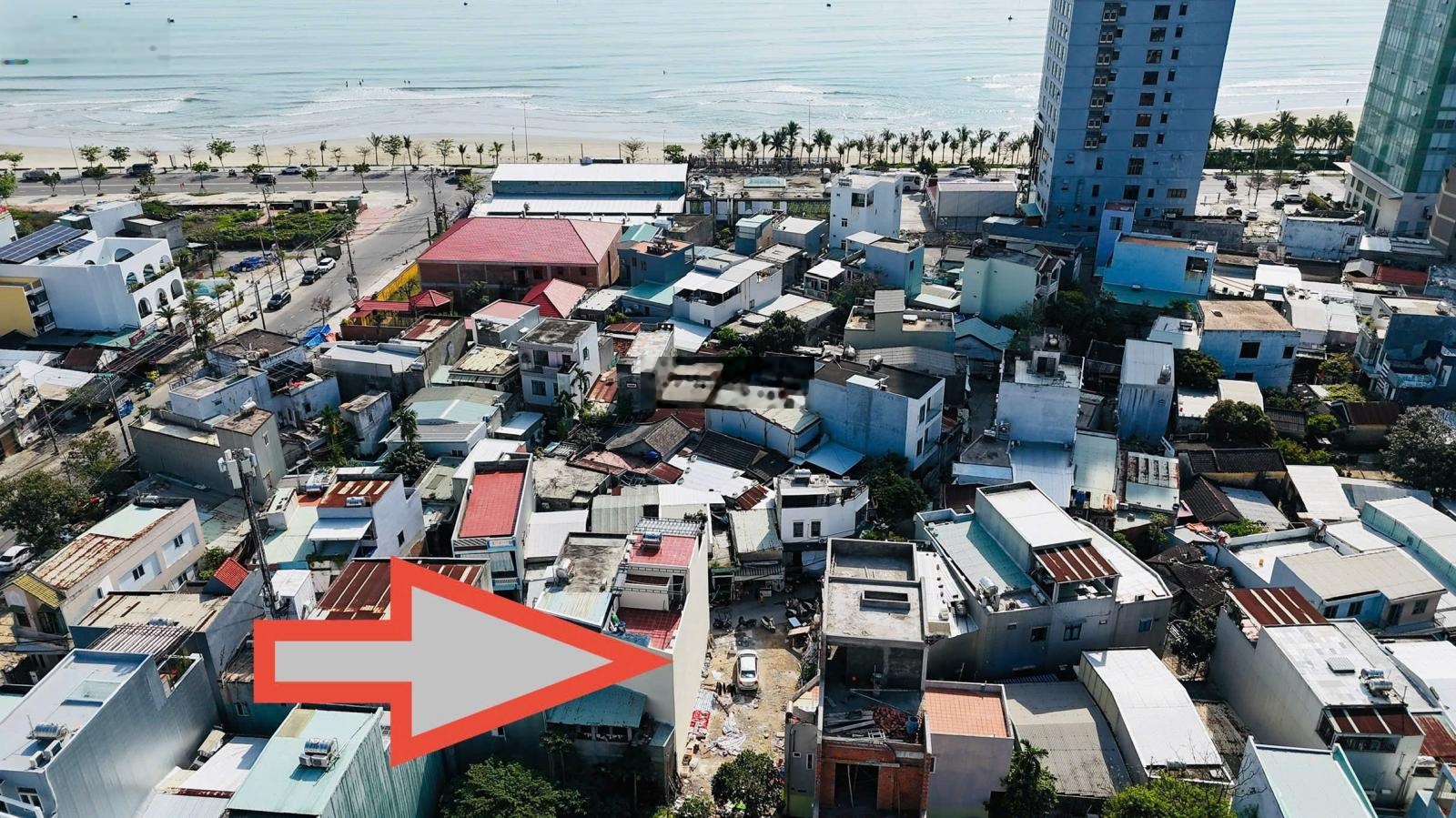 Bán đất thảm nhựa 6m Hồ Thấu ngay cách biển 200m địa điểm du lịch. Diện tích 167m2. Giá 13tỷ5 tl