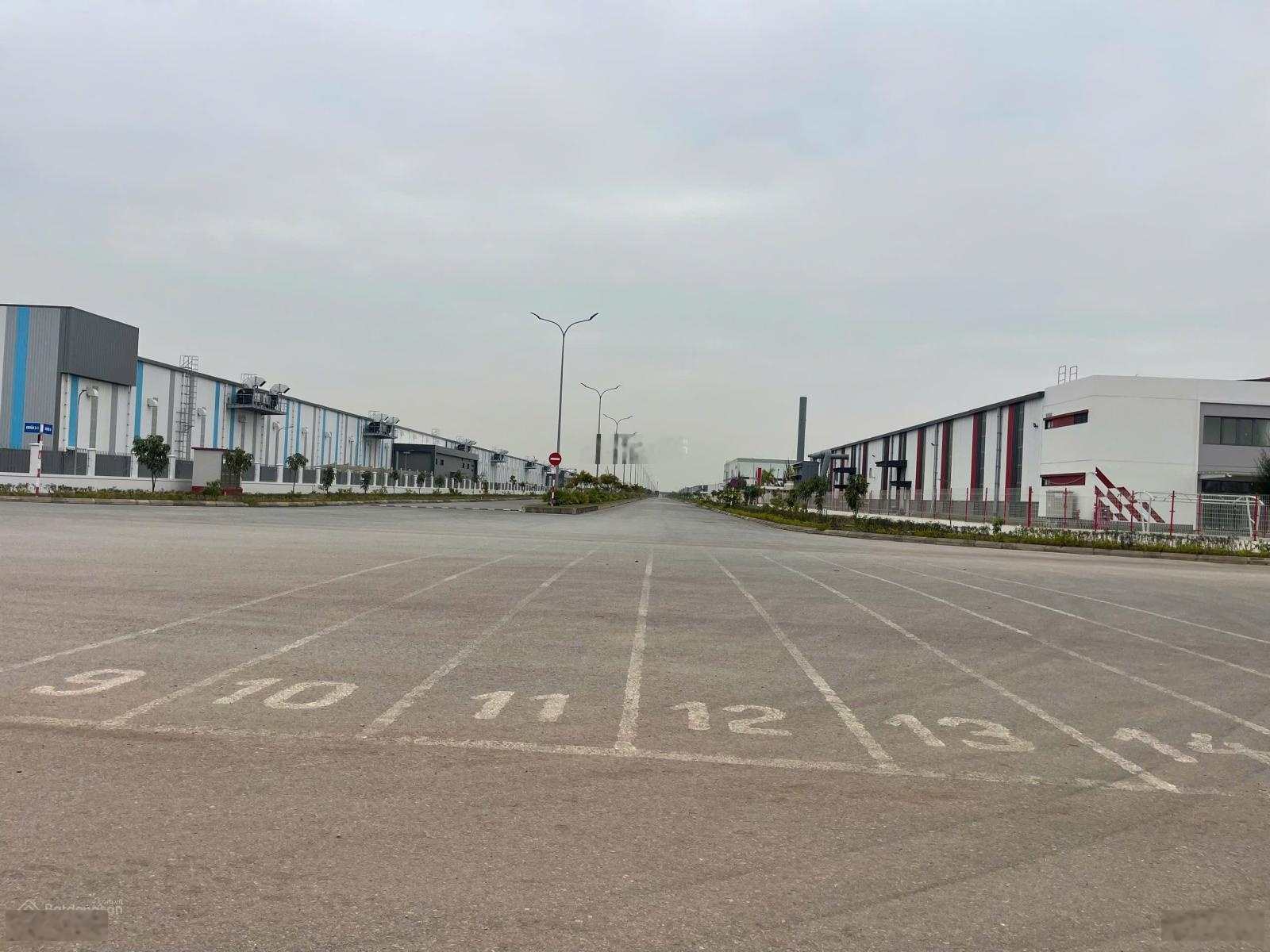 Cho thuê kho xưởng nhà máy sẵn 11.000m2 mặt đường Hữu Nghị, VSIP Bắc Ninh, Thuận Thành, SX ngay