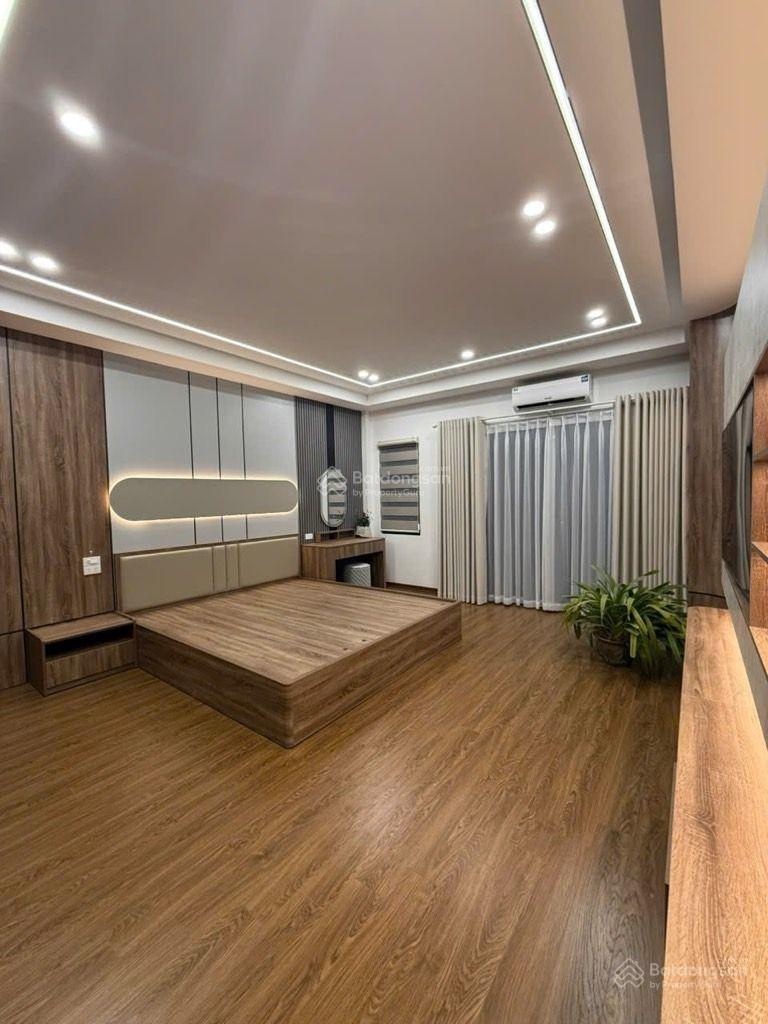 Siêu phẩm 7 tầng phố Sài Đồng kinh doanh - văn phòng cực chất