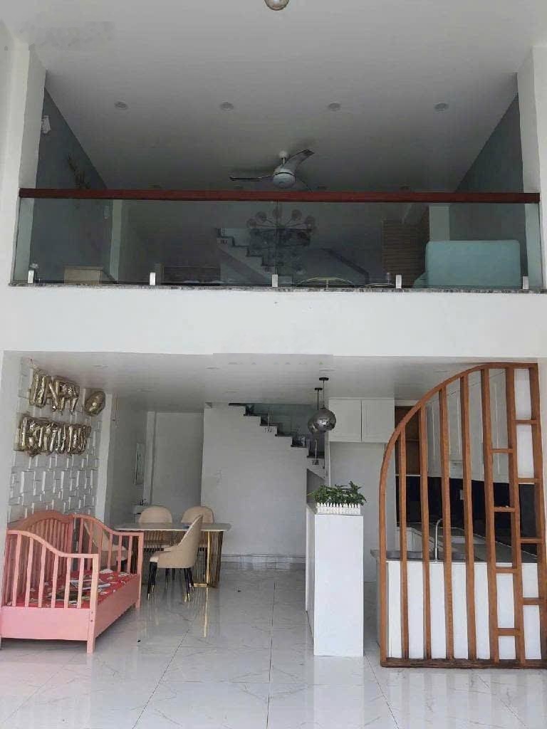 Nhà 4 đường THẠNH LỘC 08, ph THẠNH LỘC, Q12, DT 54m2(5x11) hẻm 6m Gía 6,9 tỷ DÒNG TIỀN 13tr/tháng