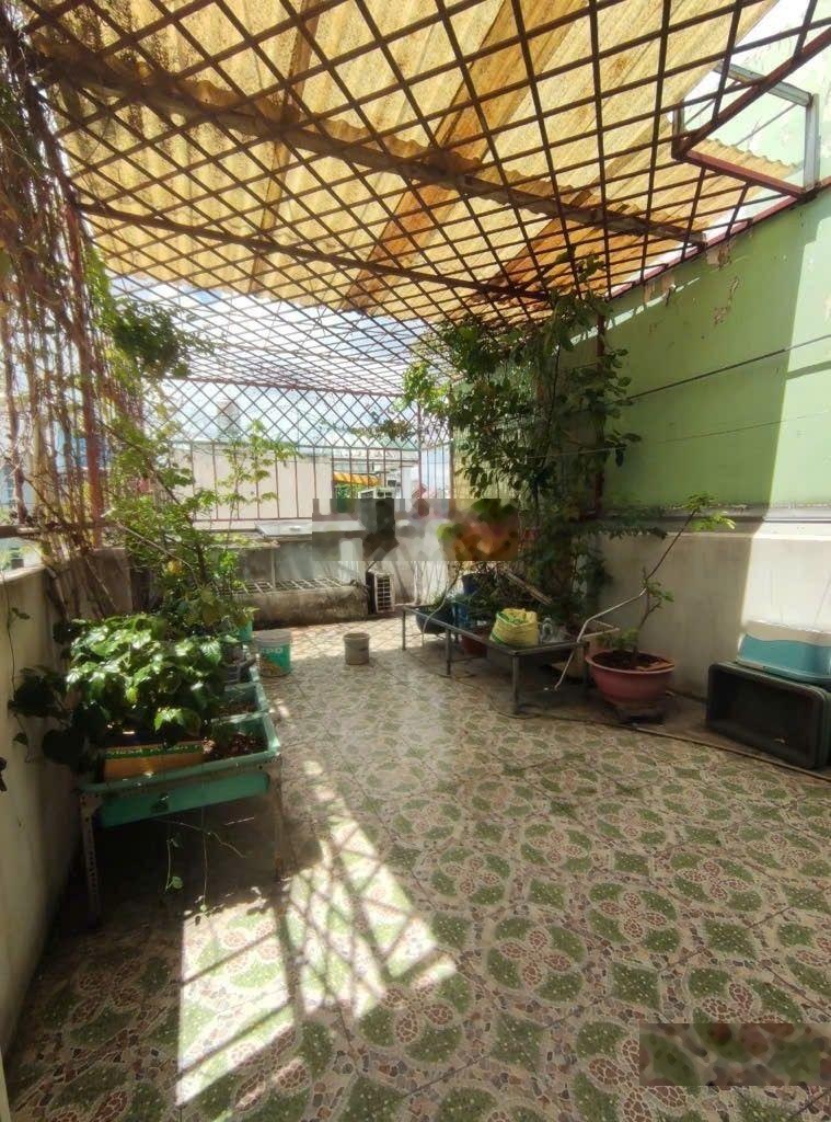 Bán nhà hxh tránh đường hoà bình - 3 tầng - 84m2 nhỉnh 9 tỷ tl