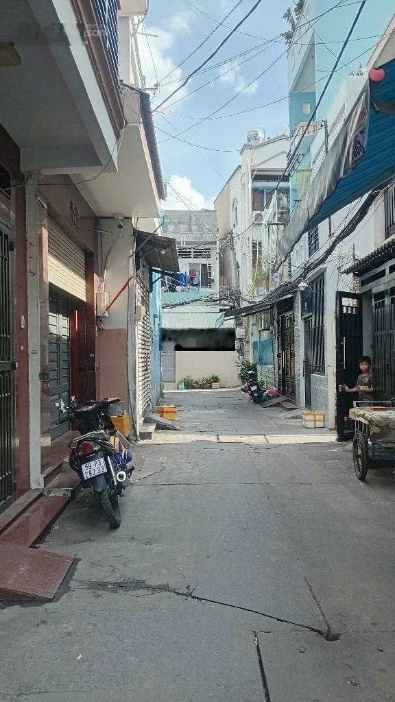 Hẻm xe hơi tt bảy hiền tân bình - 4 tầng - 9tỷ đường lạc long quân .