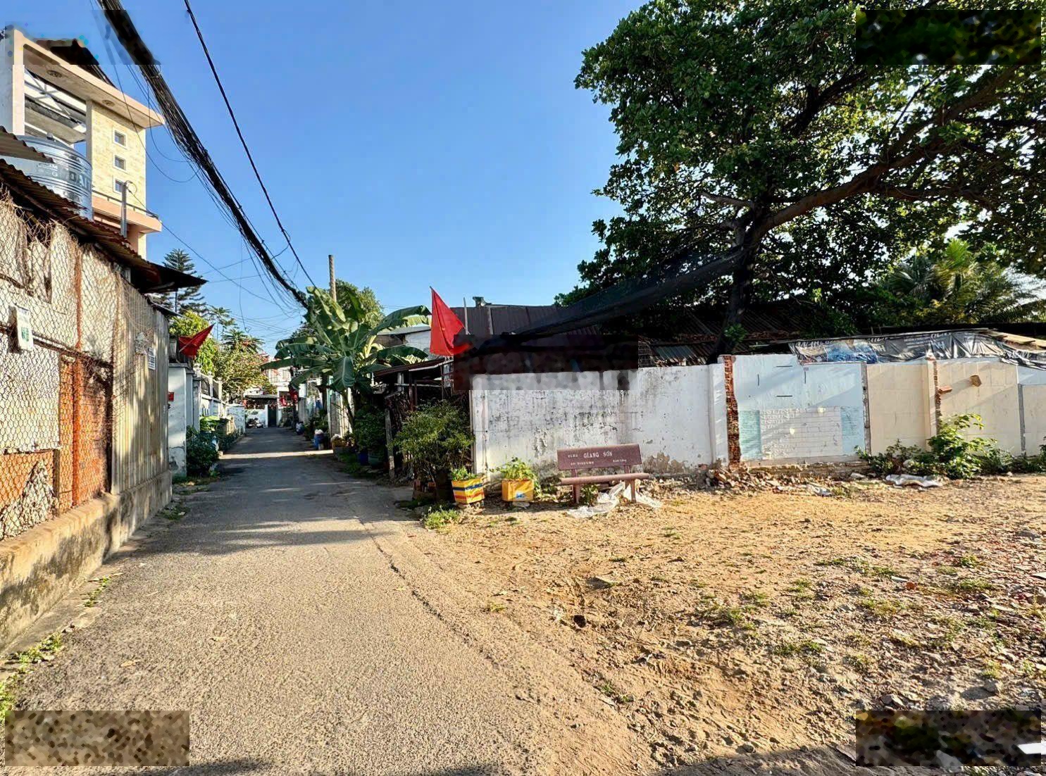 BÁN ĐẤT 214m2 (7x30 ) giá 13ty đường 17 linh trung hẻm thông