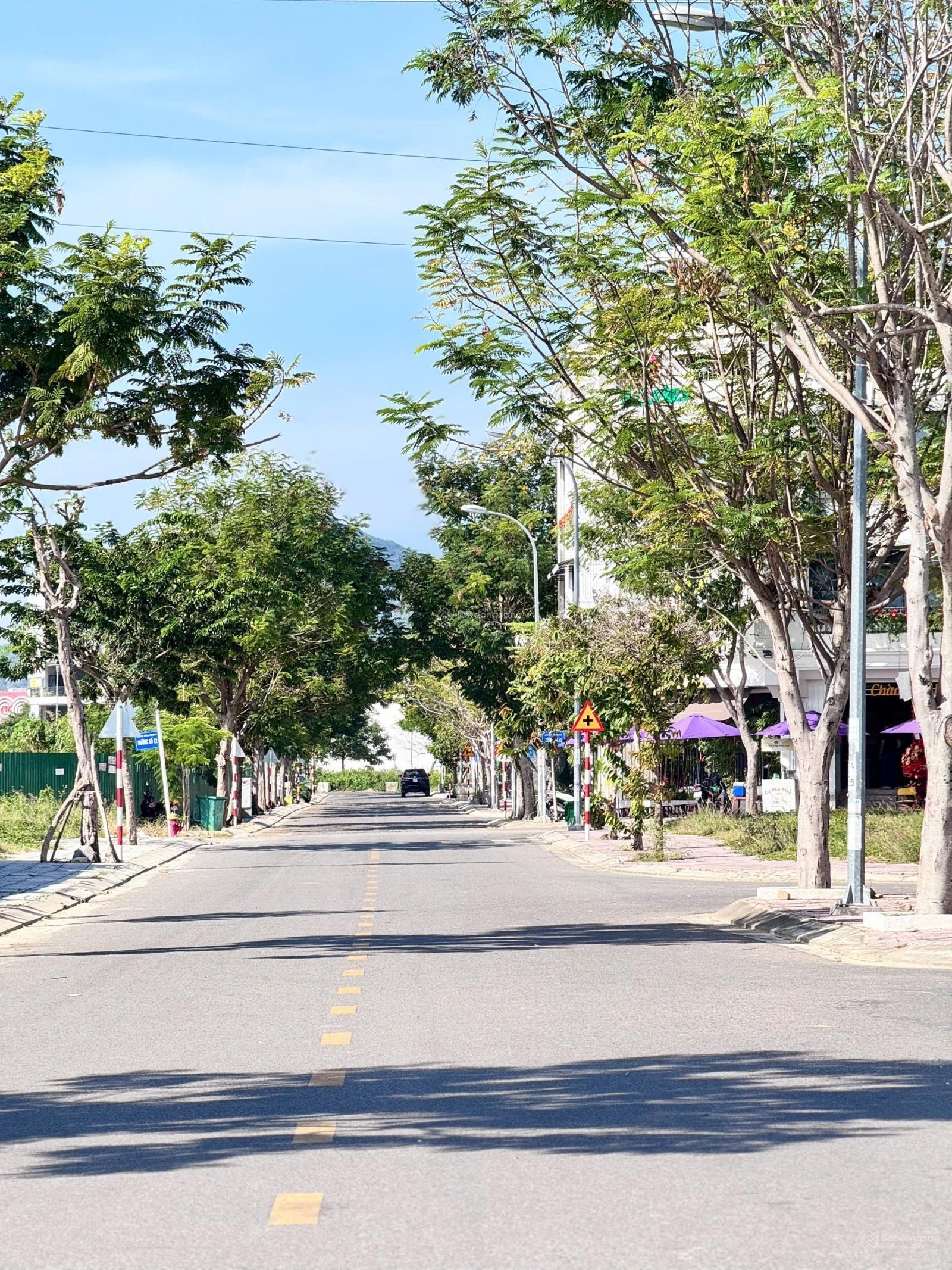 Bán nhanh lô ngang 8m xây full kinh doanh hướng sông KĐT Hà Quang 2 . Giá chỉ 69tr/m