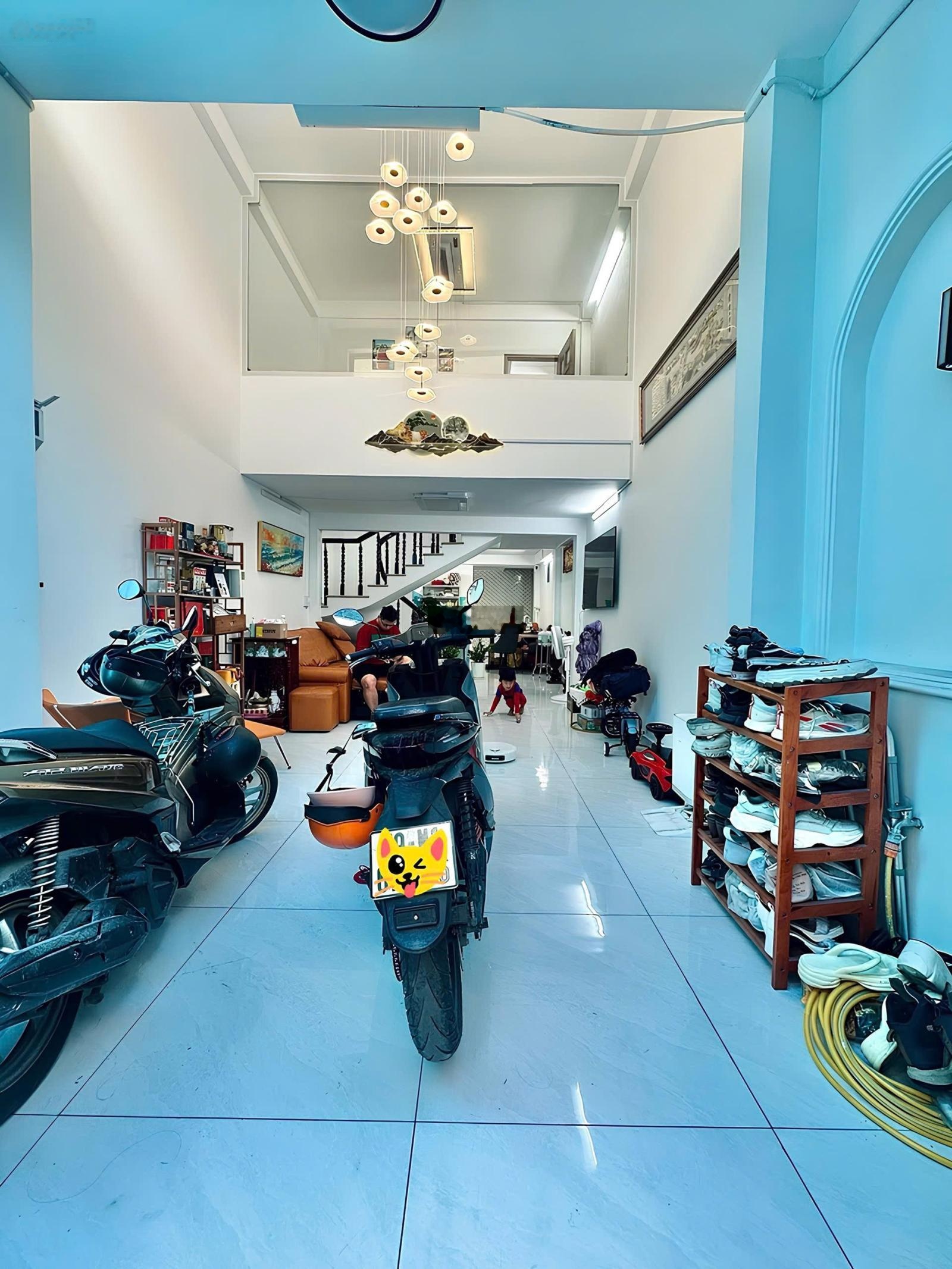 53m2(4x13), 3 tầng mới đẹp, 3pn, hẻm xe hơi thông LVQ, đường số khu LVQ - 4 Xã Bình Tân