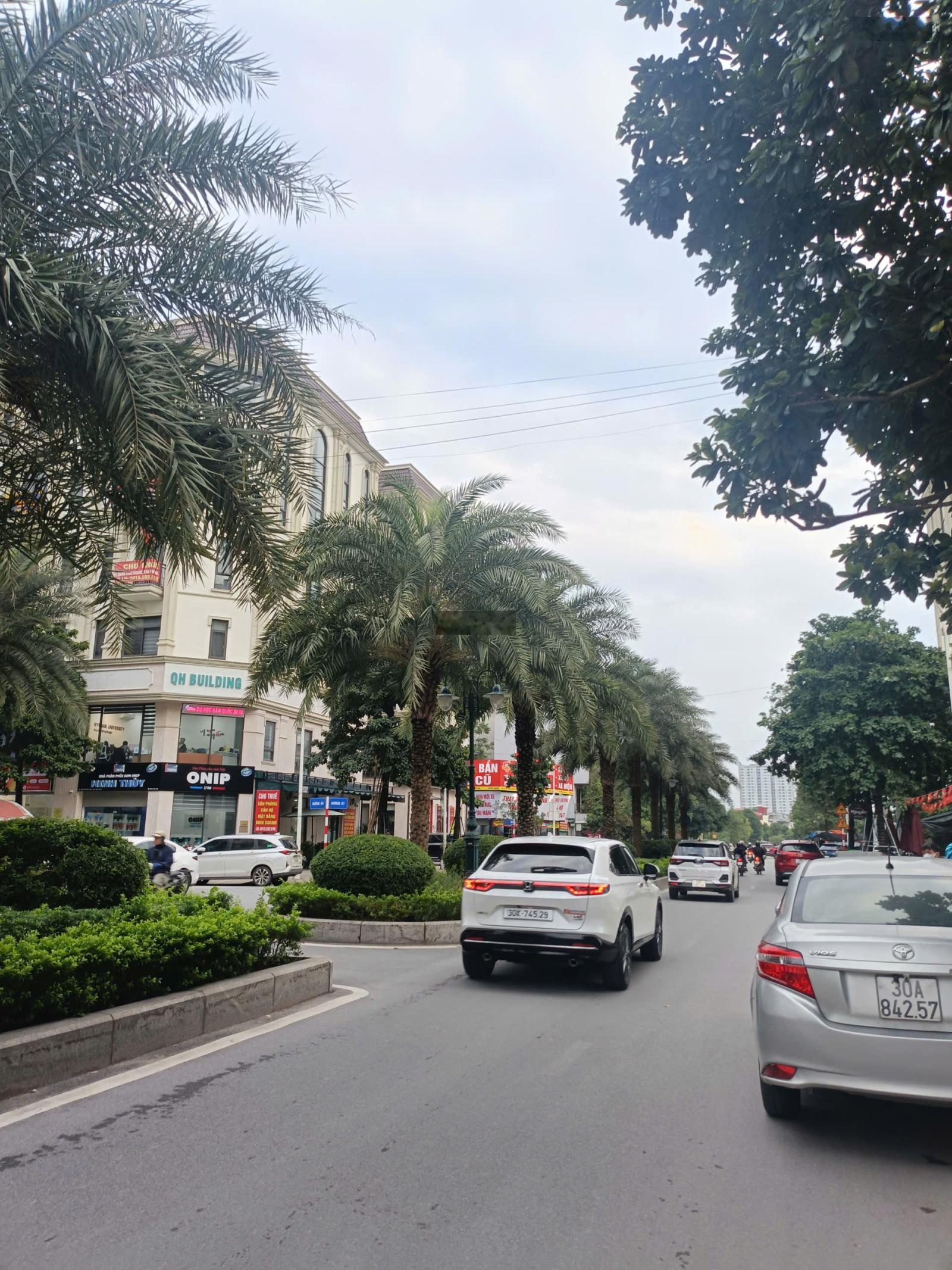 Dịch vụ Vạn Phúc khu phân lô 50m2, giá đầu tư 15 tỷ