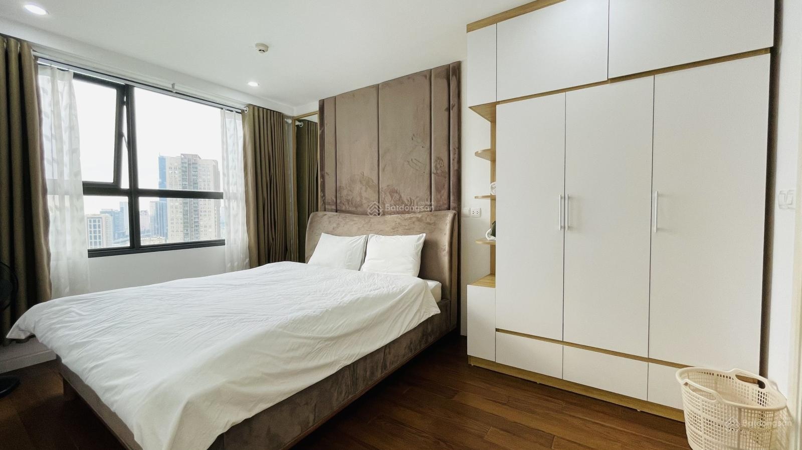 Căn cho thuê Vin D' Capitale Trần Duy Hưng, studio 38m2, chỉ 12tr/ tháng full đồ