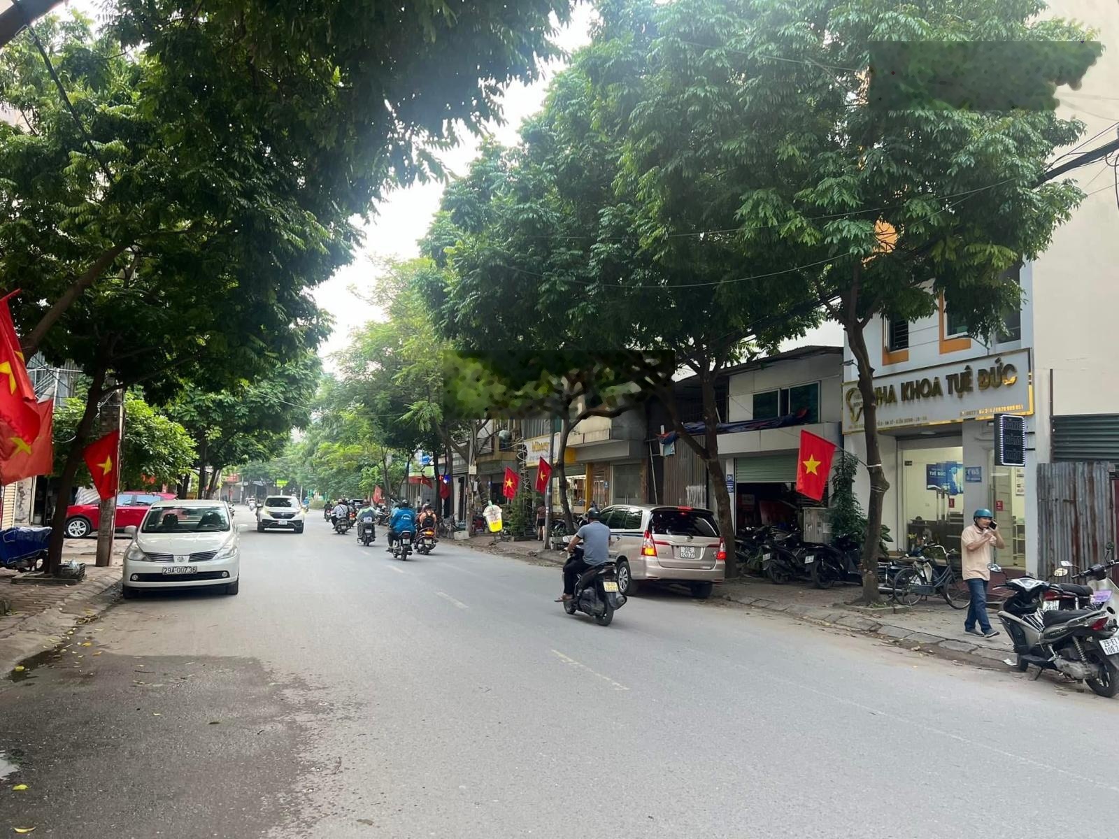 Bán Gấp Đất Mặt Đường Hoàng Trình Thanh 60m² MT 5m Giá 17,7 tỷ