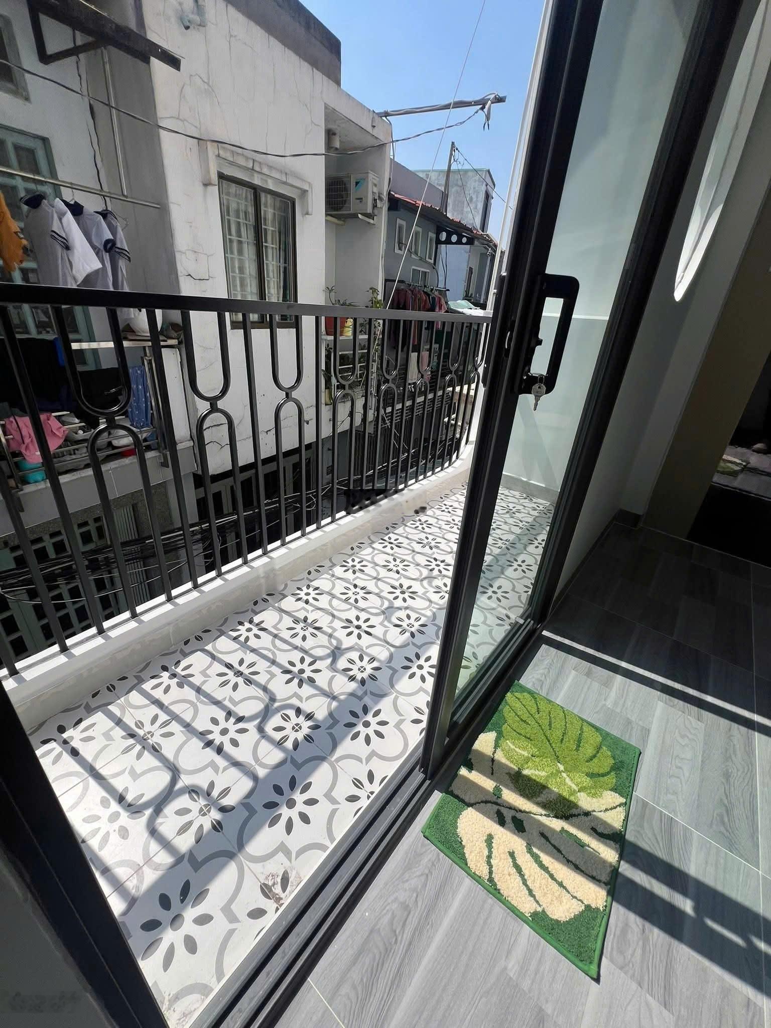 Bán nhà đẹp mới xây + tặng full nội thất đường Hưng Phú P9 Q8