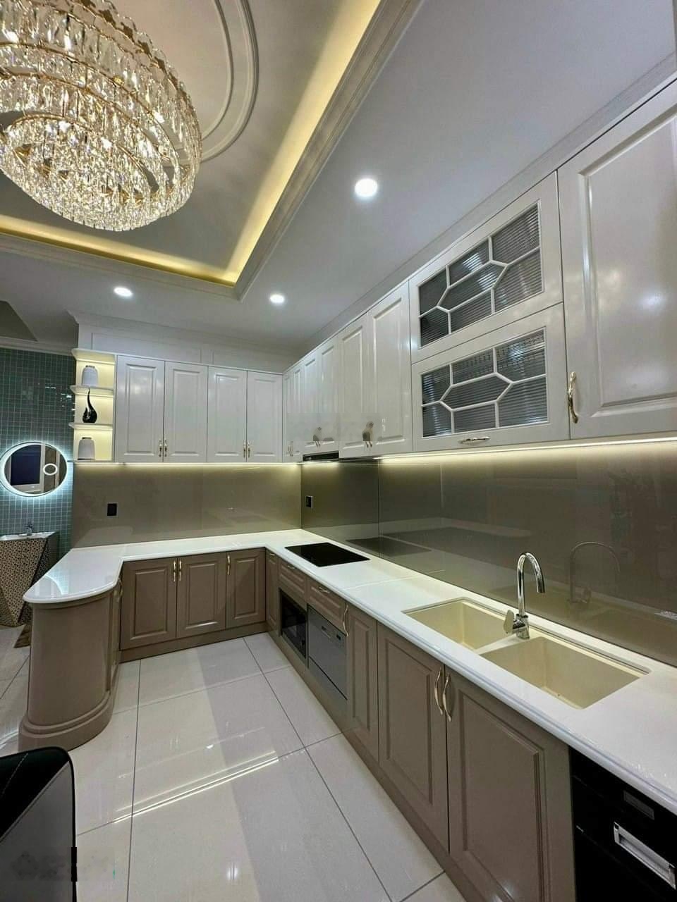 Mặt tiền Lê Quát sát Đầm Sen (4.1 * 20)m 9 tỷ