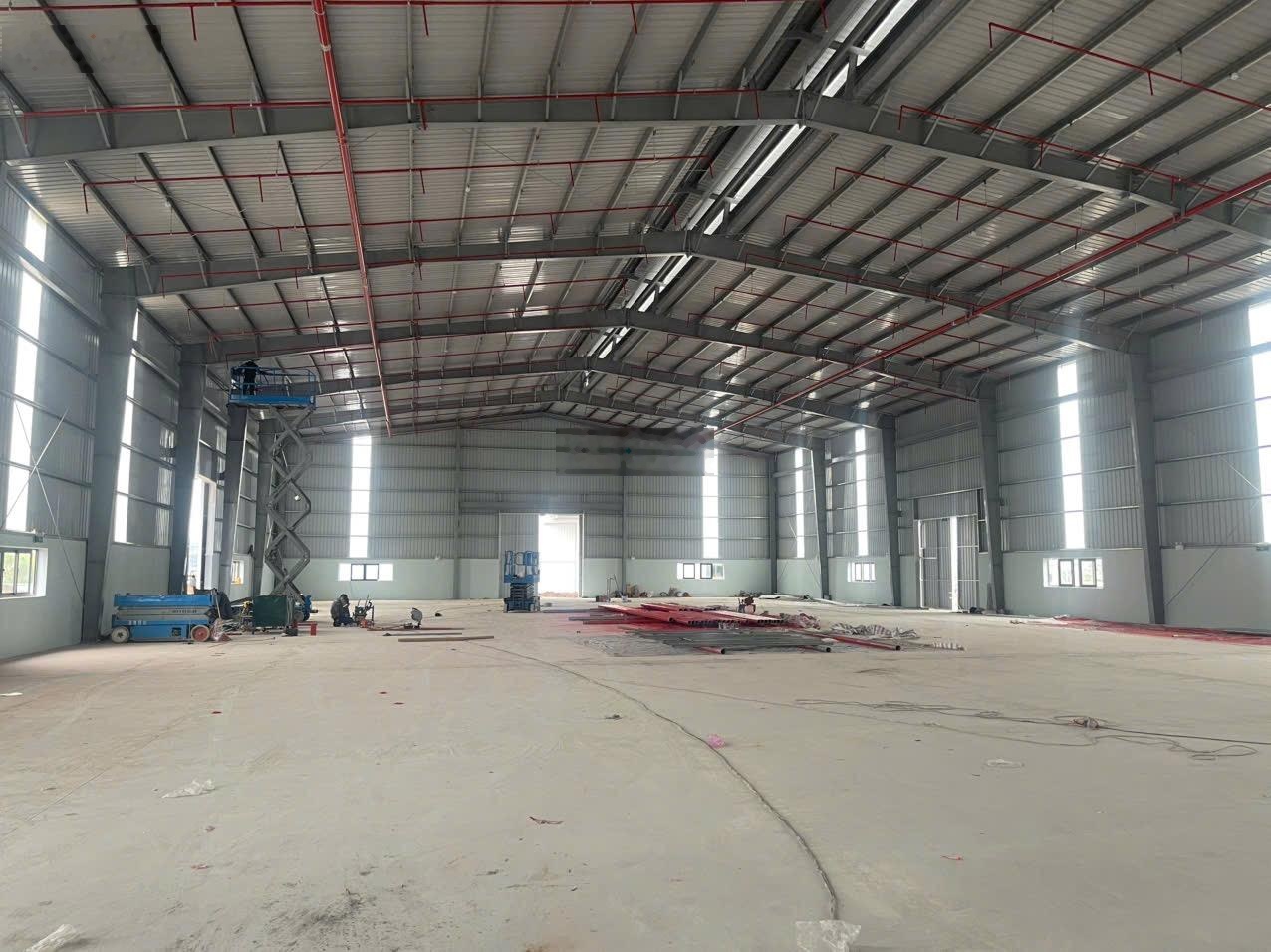 Cho thuê nhà xưởng 6.000 m2 giá chỉ 76.995đ/m2/th trong Khu Công Nghiệp Hưng Yên