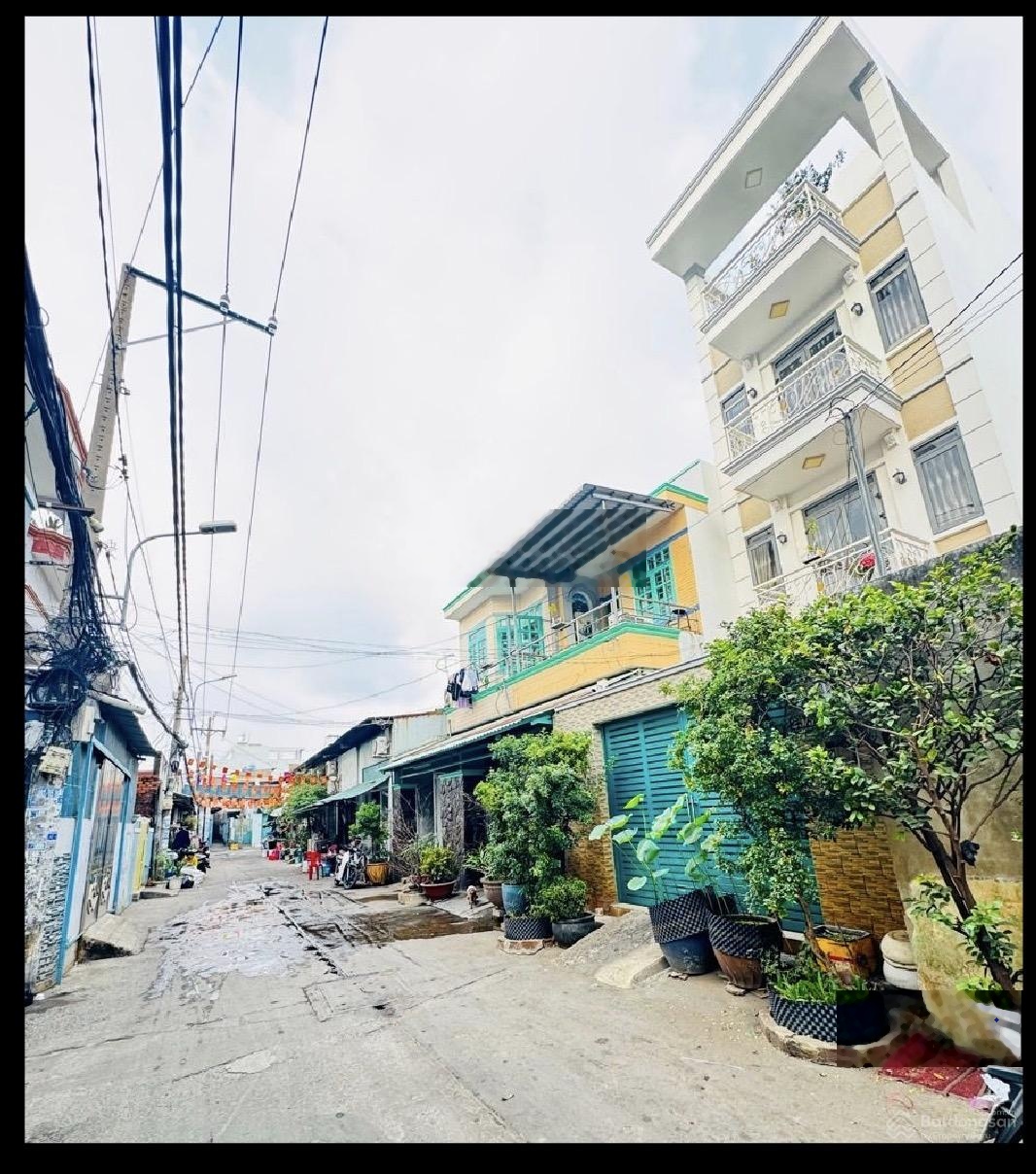 Hàng hiếm giá tốt - nhà trệt lửng 4*18m (72m2). Hẻm 5m nhà ngay Bốn Xã Phan Anh - hơn 5 tỷ