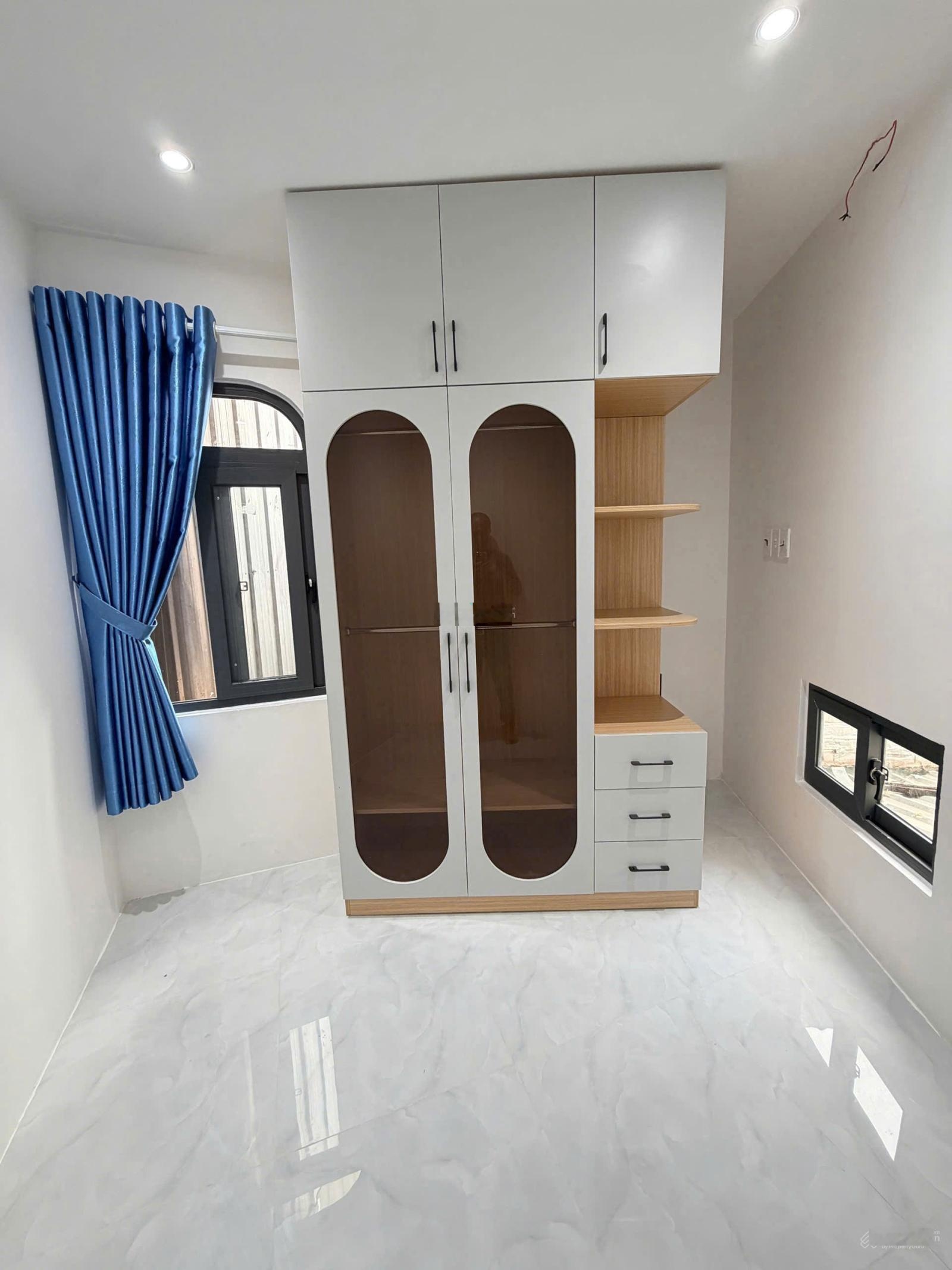 Bán nhà nhỏ đường Trần Quang Khải, giá 1,79 tỷ - SHR