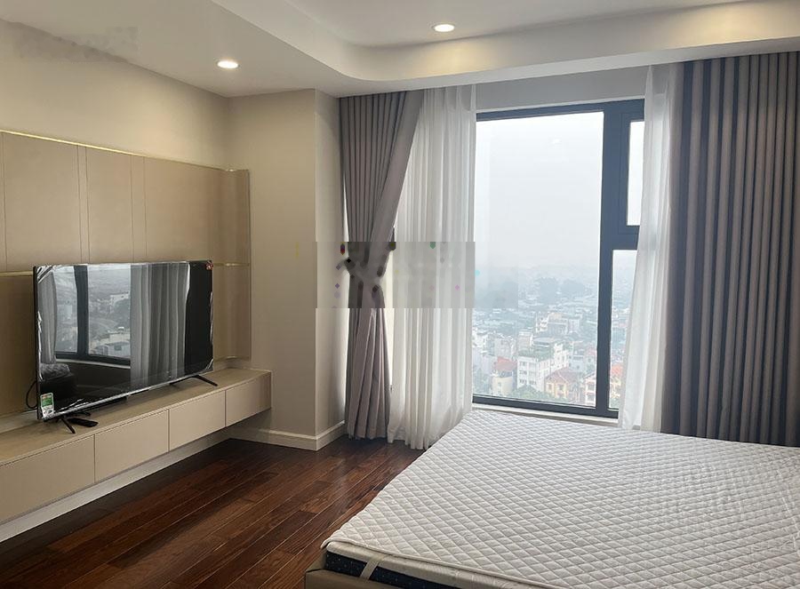 Cho thuê căn hộ 2 phòng ngủ bên Dle Roi Soleil rộng rãi, có ban công.