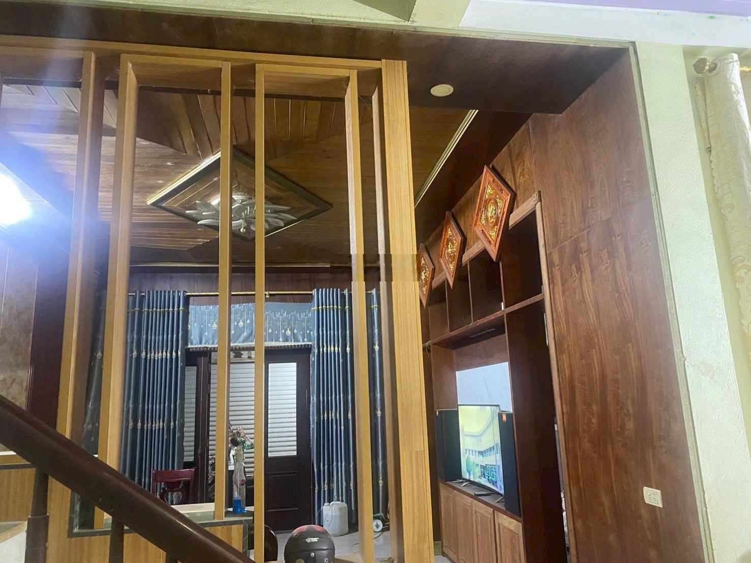 Lãi suất tăng bán gấp đất tặng nhà 2 tầng