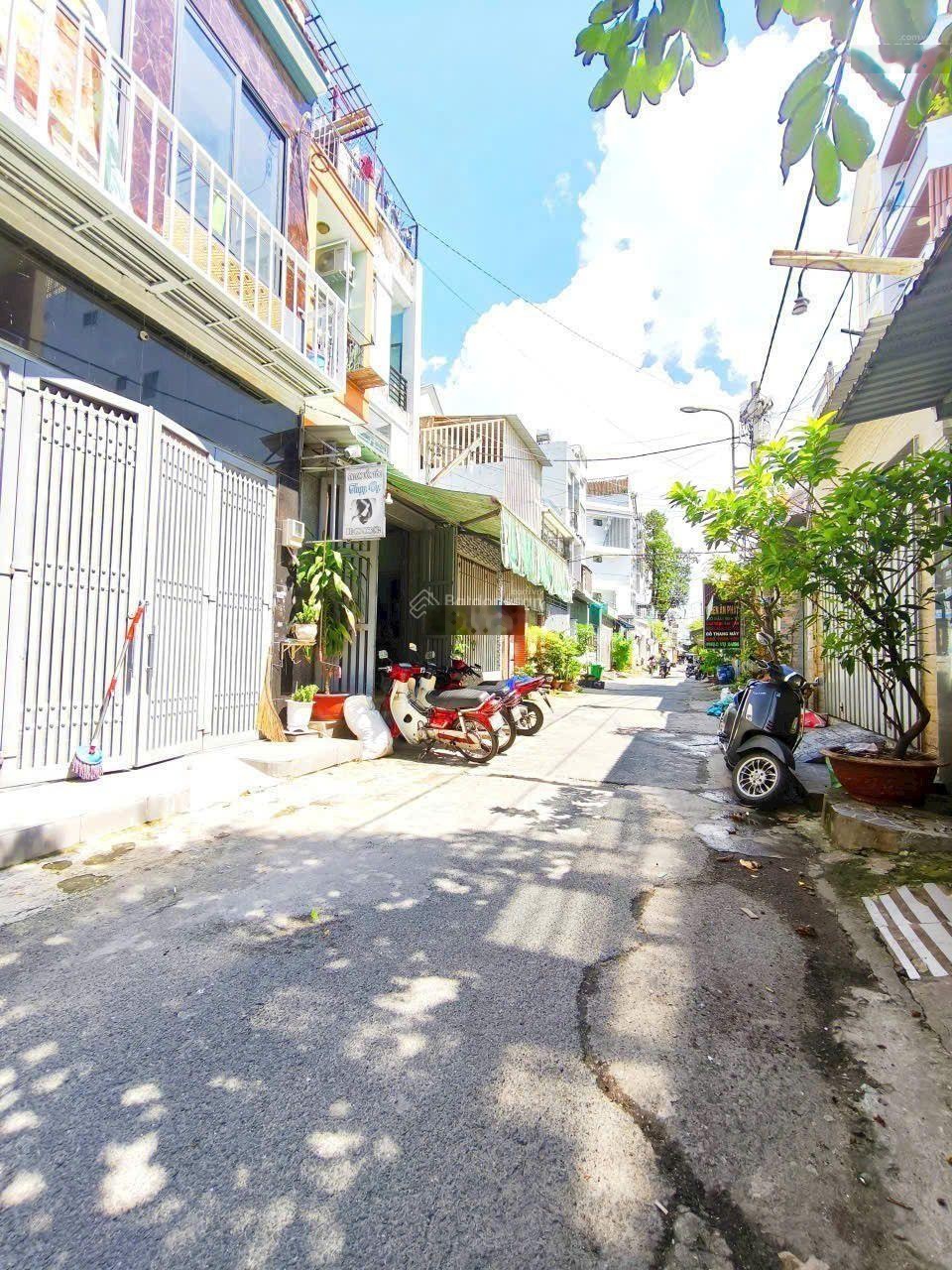 Mặt tiền kinh doanh 2 tầng đường bàn cờ sát Trường Chinh Tân Thới Nhất Q12.DT 4.3mx25m.KD sầm uất