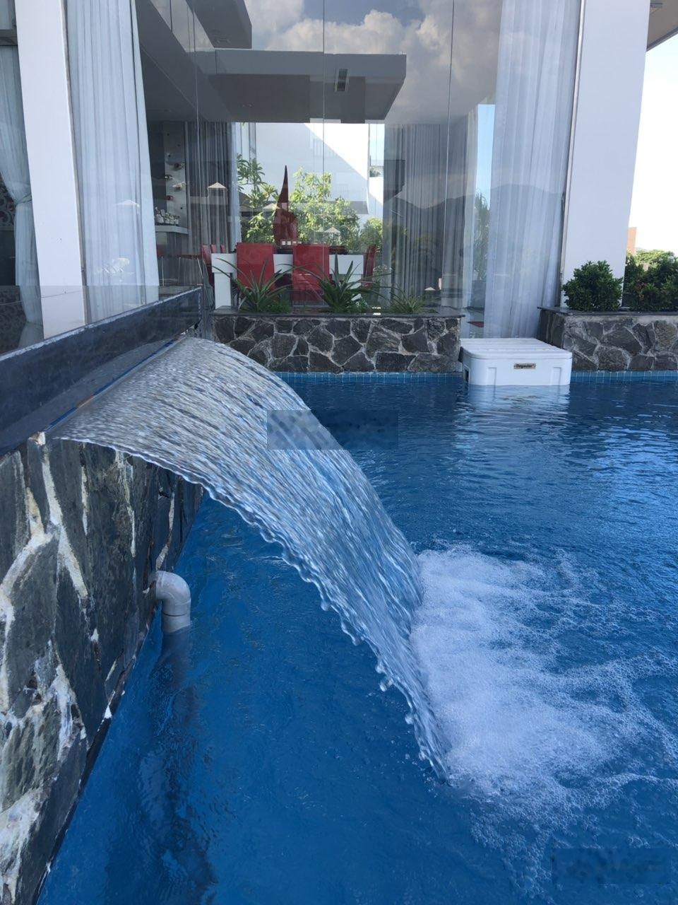 Biệt thự Anh Nguyễn, Trần Phú - Nha Trang. DT 420m2 (5pn). Sổ Hồng Lâu Dài. Giá bán 75 tỷ.