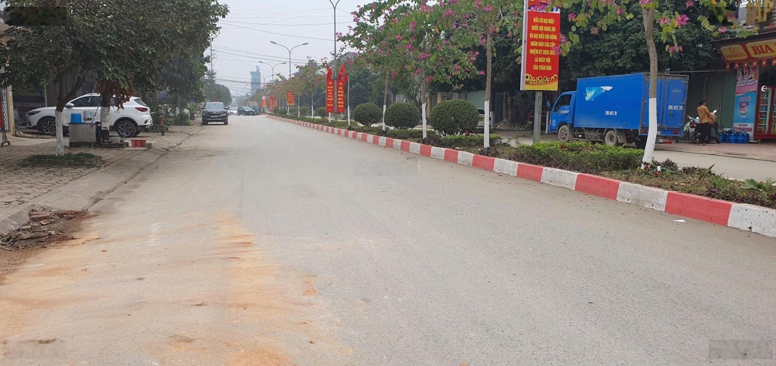 Chủ nhà cần tiền cắt bán gấp 150m mặt tiền 6m