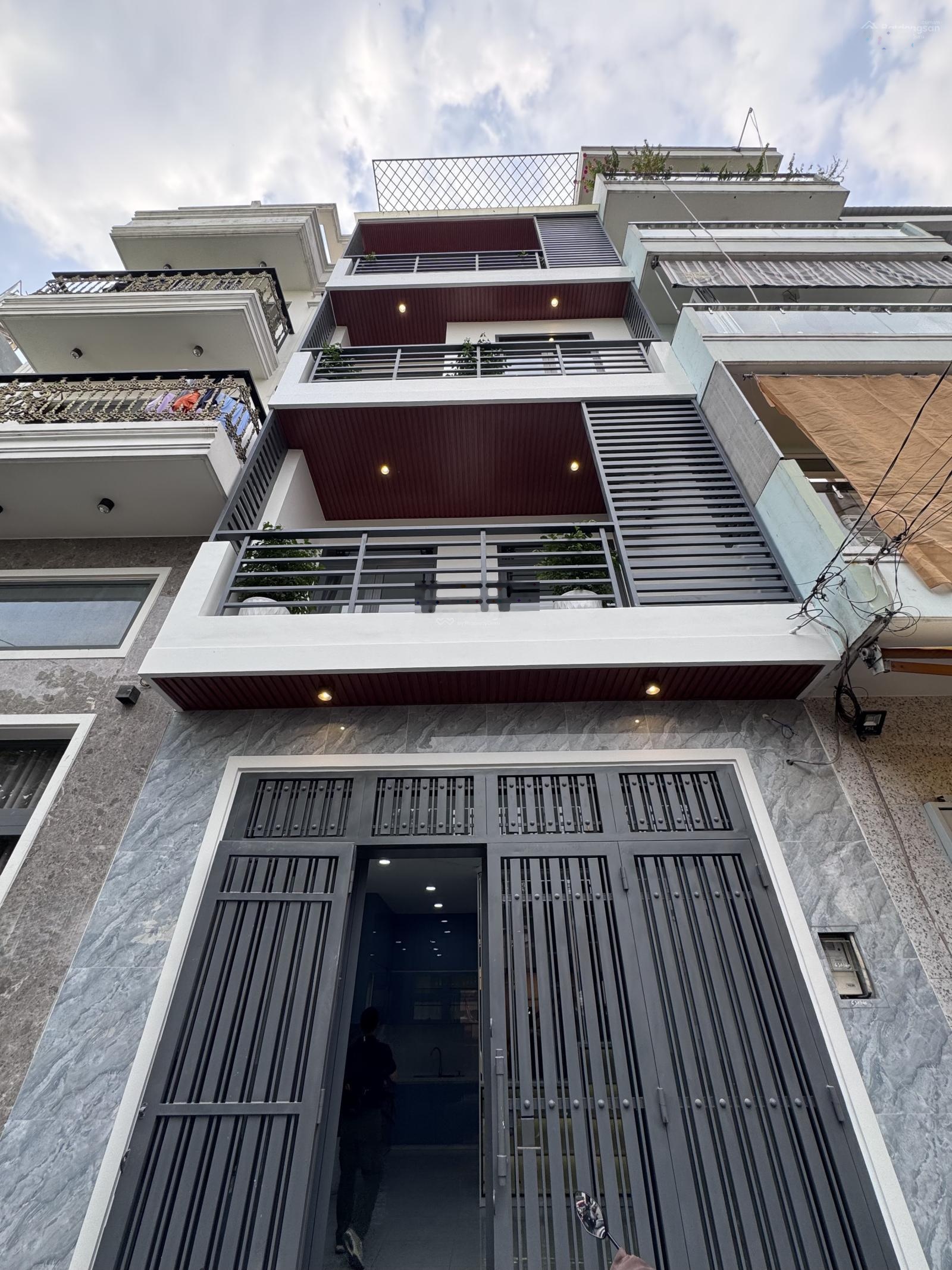 Dương quảng hàm - gò vấp - hẻm xe tải - nhà mới đẹp - vừa ở vừa làm chdv