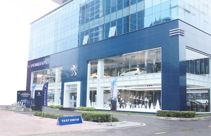 Cho thuê mặt bằng mặt tiền Nguyễn Văn Cừ, Quận 1, DT: 15x20m, 1 trệt, 3 lầu, DTSD: 1.200m2