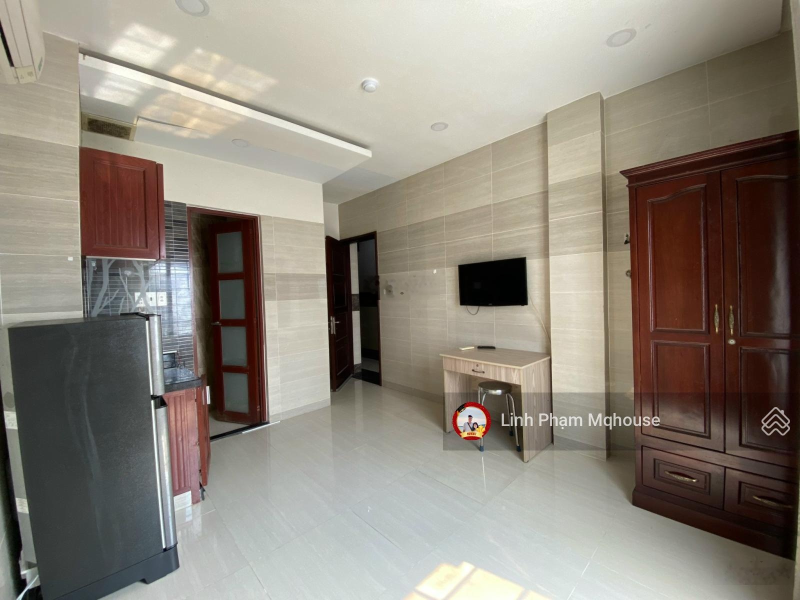 Phòng trọ full nội thất cửa sổ trời gần đường Phan Đăng Lưu, Ngã Tư Phú Nhuận