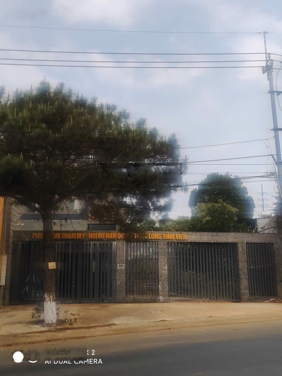 Bán nhà mặt phố hướng Đông-Nam. MT ngang 15m. View rừng thông tuyệt đẹp, không khí trong lành