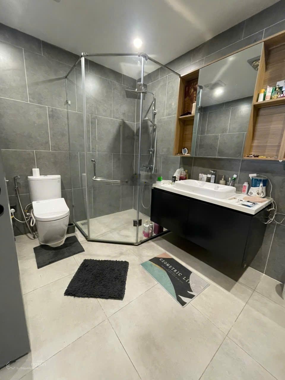 Căn duplex, toà Lotus, Long Biên, Hà Nội. DT 382.5m2 căn góc, full đồ cao cấp cần tìm chủ mới