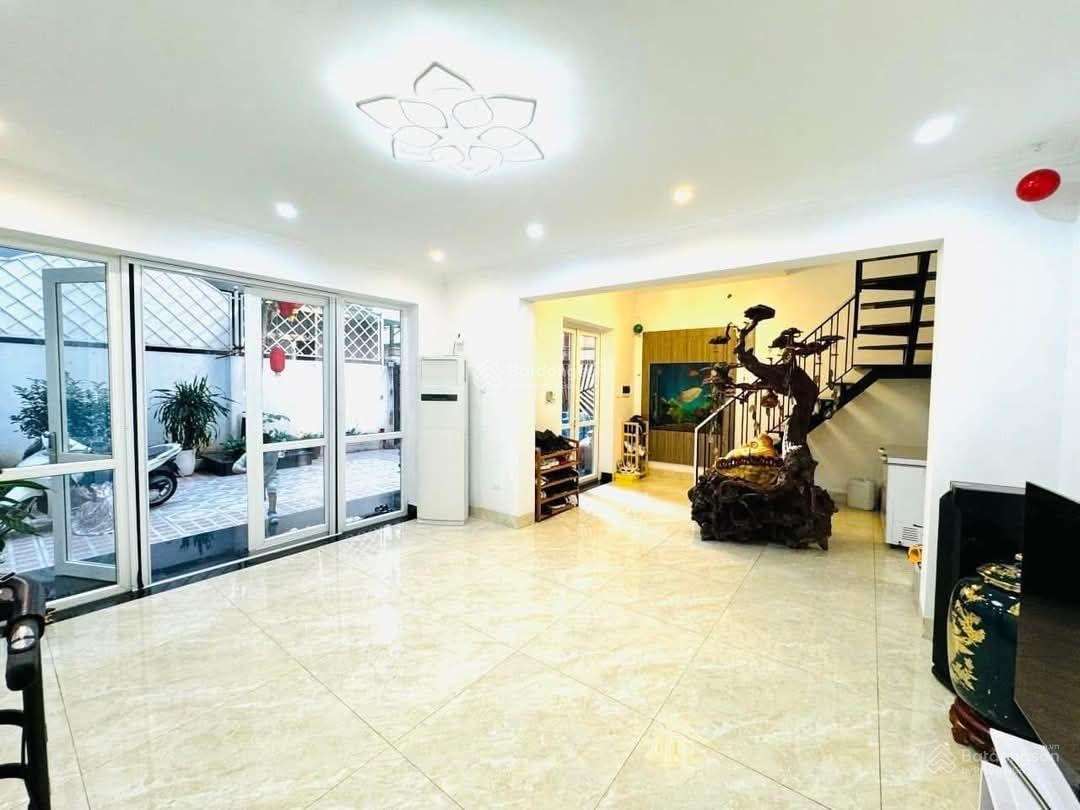 Siêu hiếm..! Mặt phố Tô Ngọc Vân lô góc vỉa hè rộng 2 mặt thoáng 125m2*3T*MT 11m