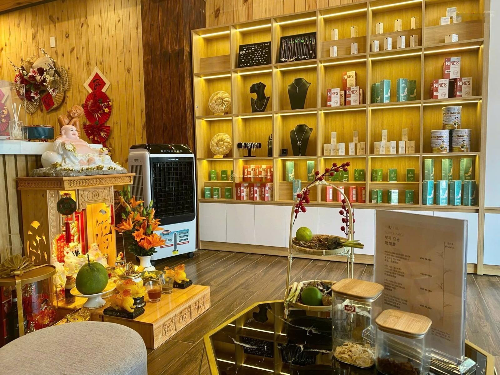 Nhà 4 tầng mặt tiền đường Quang Trung, có dòng tiền cho thuê Cách biển Trần Phú 500m, giá: 27 tỷ