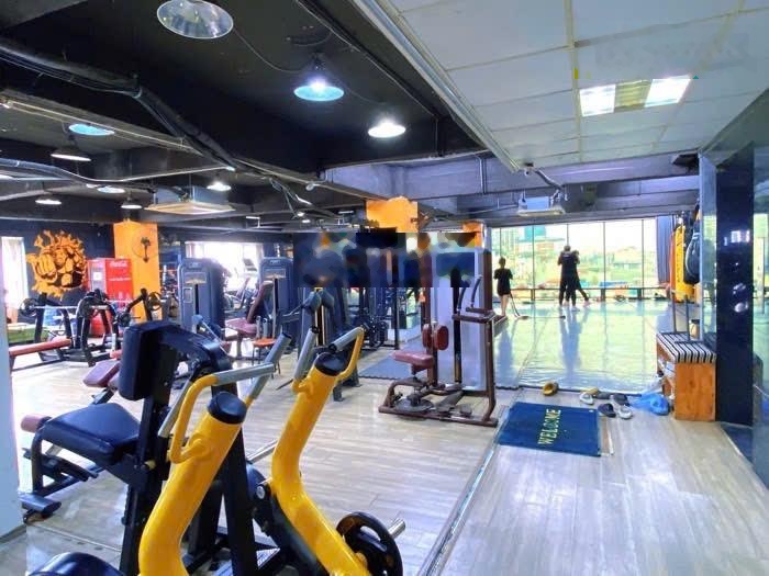 Bán nhà mặt phố Đê La Thành 320m2 x 12 tầng, mặt tiền 13m, dòng tiền 450tr/tháng