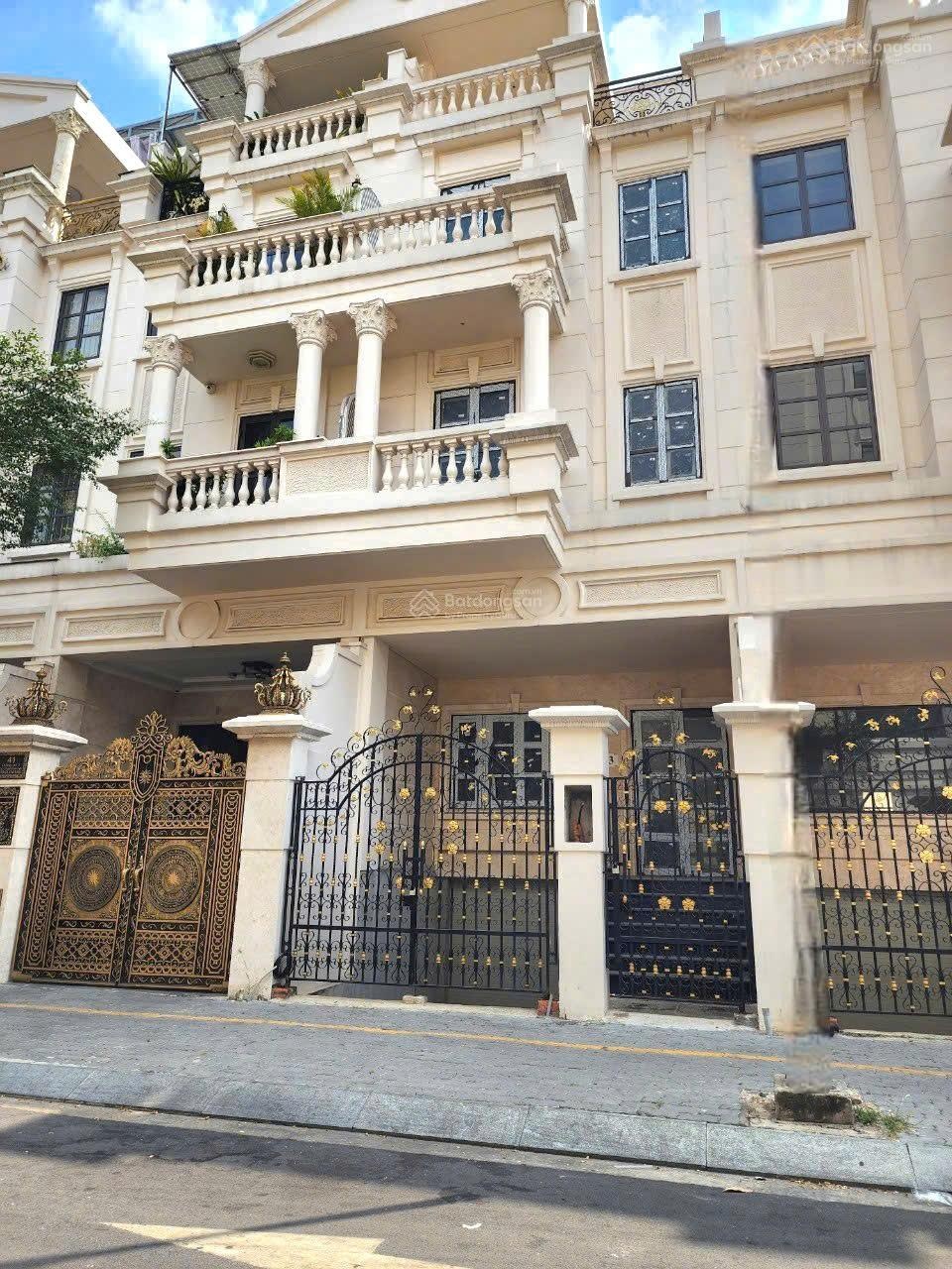 Căn nhà phố nội thất đẹp, có thang máy, rẻ nhất dự án còn sót lại, Cityland Park Hills P. 10 Gò Vấp