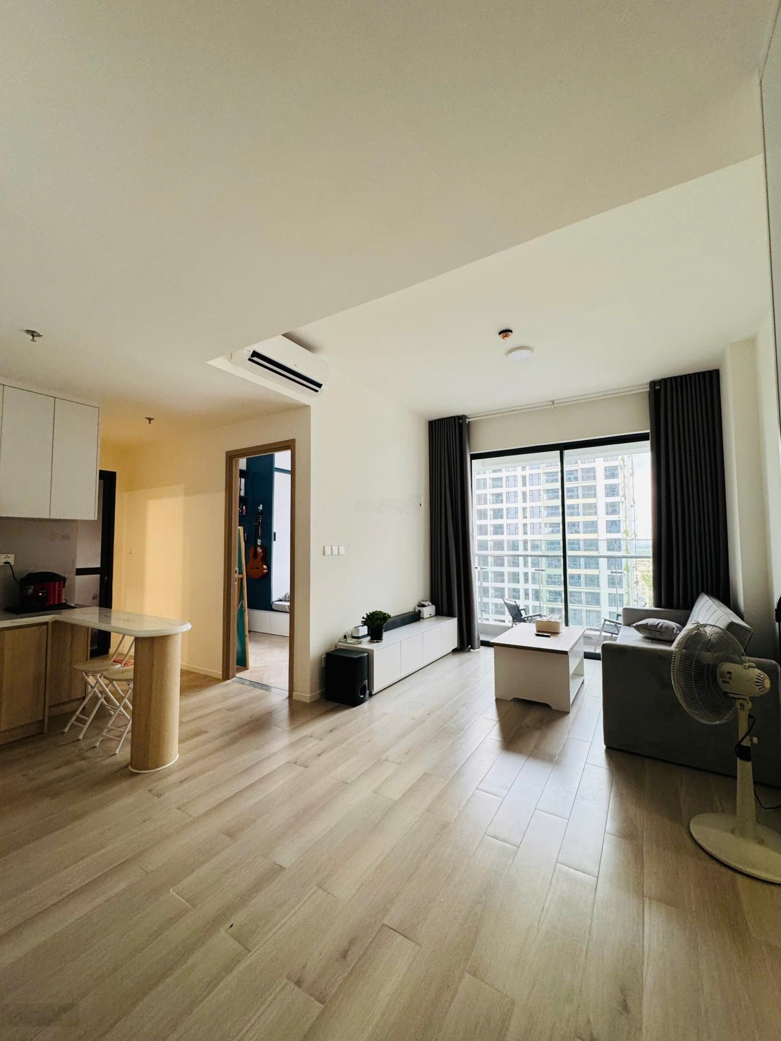 Giá tốt 2PN2WC - Full cao cấp tại Lumiere Boulevard - Masteri, miễn phí quản lý