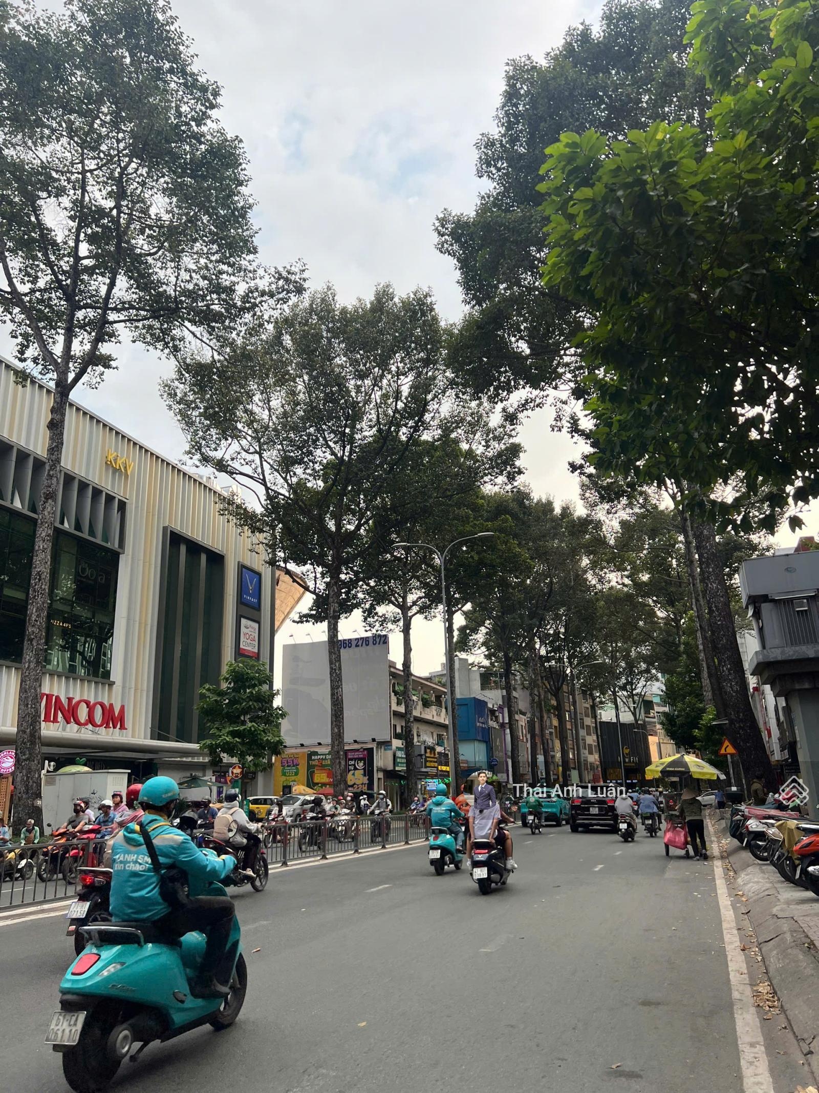 Ngay đại học Hutech. Bán nhà Điện Biên Phủ. 1000m2 (20x50m), 6 tầng, HĐT: 700tr/th. Giá 110 tỷ