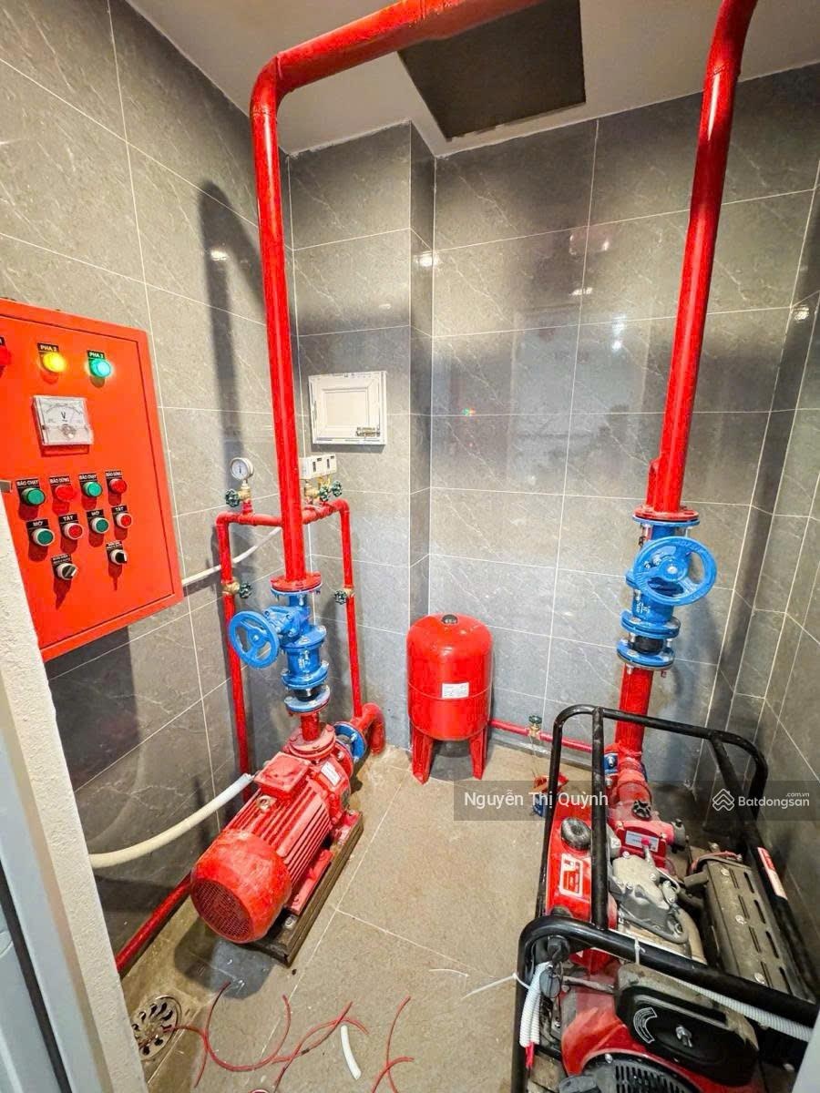 Bán toà CHDV Phú Diễn. 70m2 x 7T thang máy. MT: 5.5m. 21 phòng full nội thất dòng tiền 90 tr/th