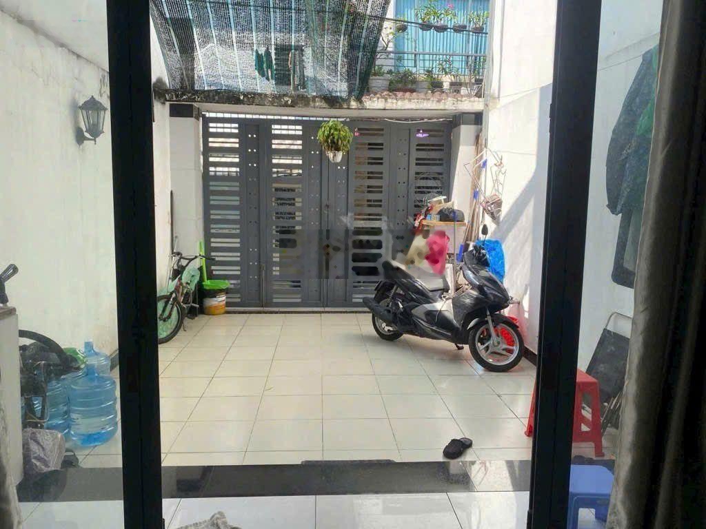 Nhà Tân Thới Nhất, Trường Chinh, 107M2, 3 tầng, chỉ 7.099 tỷ