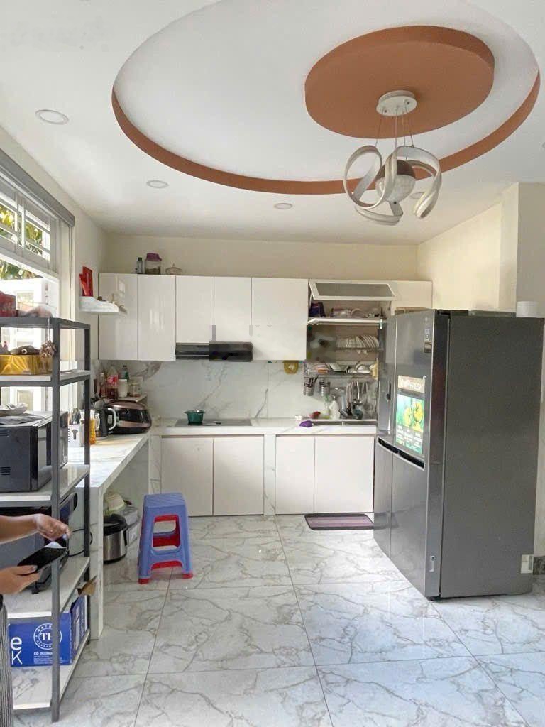 Nhà Phan Văn Hớn, MT khủng 10m, 145m2, SHR, HXH chỉ 9.45 tỷ