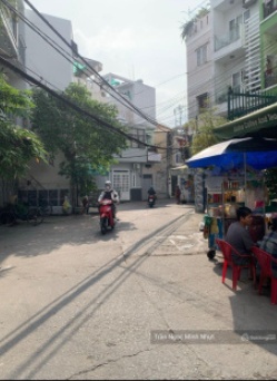 Bán nhà rẻ Hoàng Hoa Thám, Bình Thạnh - 93m2, 3 tầng nở hậu, hẻm xe hơi - 8,5tỷ TL