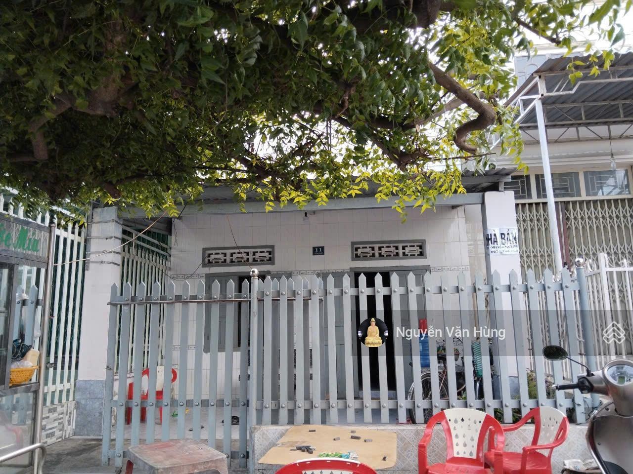 Chính chủ cần bán nhà mặt tiền Thống Nhất Thị trấn Phan Rí Cửa, Tuy Phong, Bình Thuận DT: 5.2mx25m