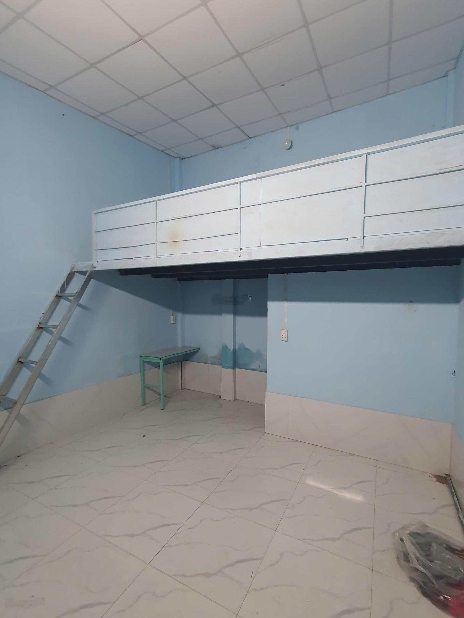 Cho thuê nhà trọ mới ngay BX An Sương, 4x5m, Hóc Môn