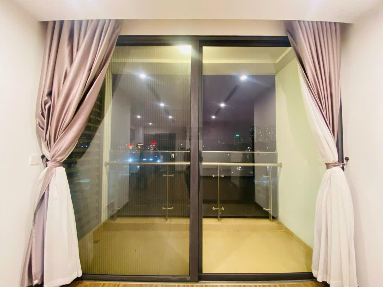 E Tuấn bên BQL E4 Yên Hòa bán gấp quỹ căn 1n,2n,3n dt 45 ,88m ,105m, 145m giá đầu tư 0845899115