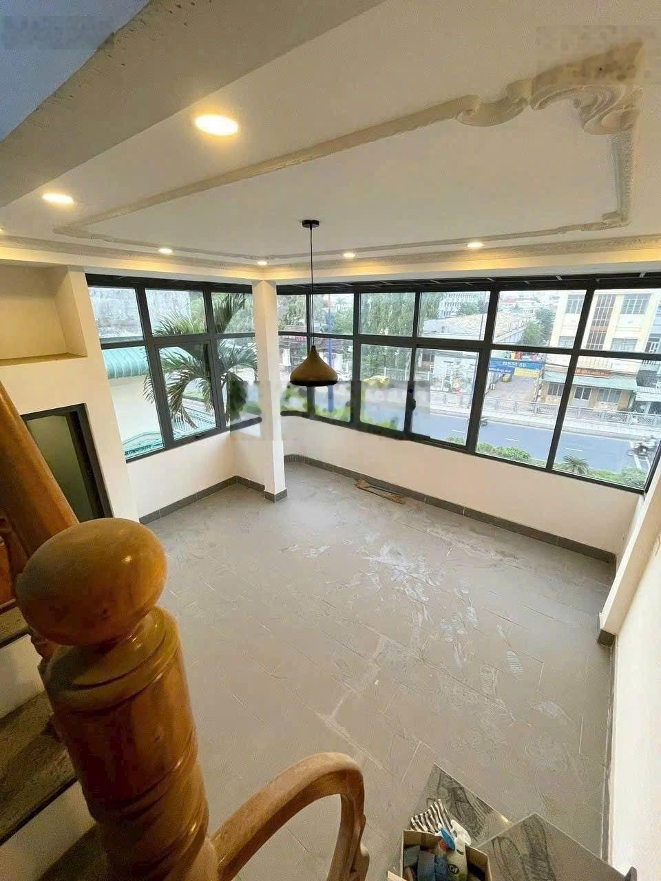 Nhà 4 tỷ hai mặt tiền đường quang trung trung tâm thành phố cần thơ