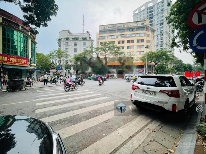 MP Lê Đại Hành vị trí đẹp sát công viên Thống Nhất vỉa hè kd sầm uất dt 54,3m mt 3,55m giá 28,5 tỷ