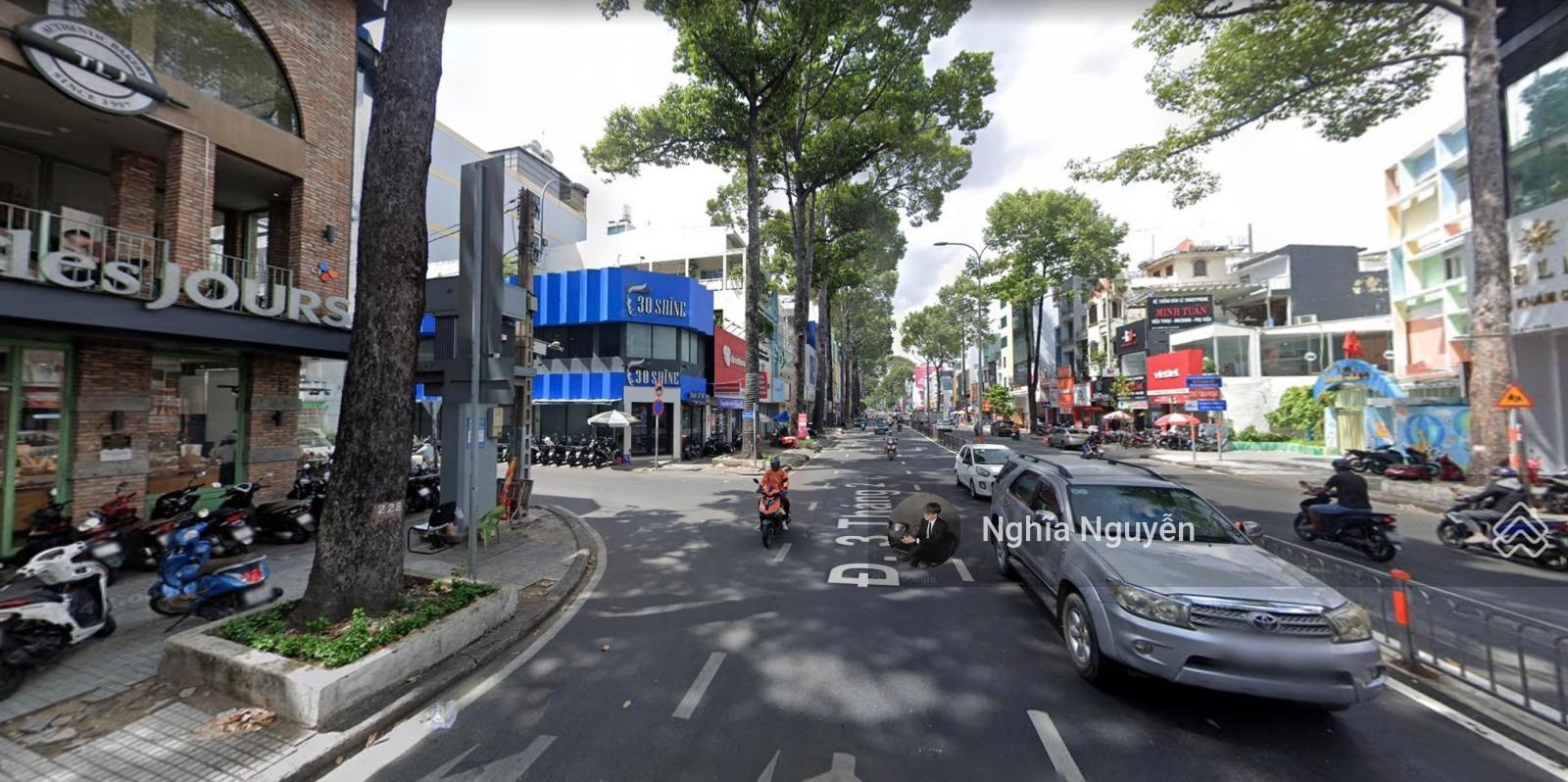 Bán gấp nhà MT sát Nguyễn Huệ; DT 4x17m - 4 Tầng - Thuê 180 triệu - Giá chỉ 50 Tỷ